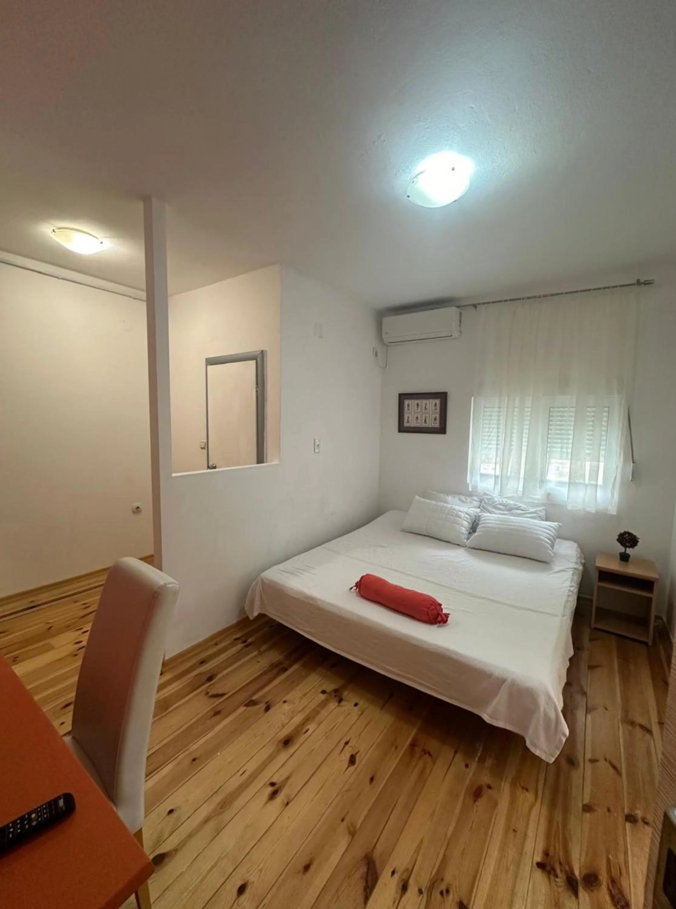 Photo of the whole room in Themis Apartment