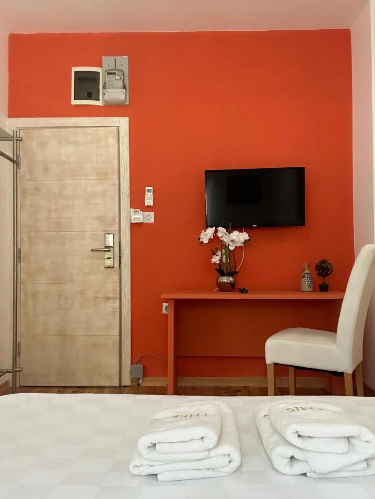 TV and multimedia in Themis Apartment