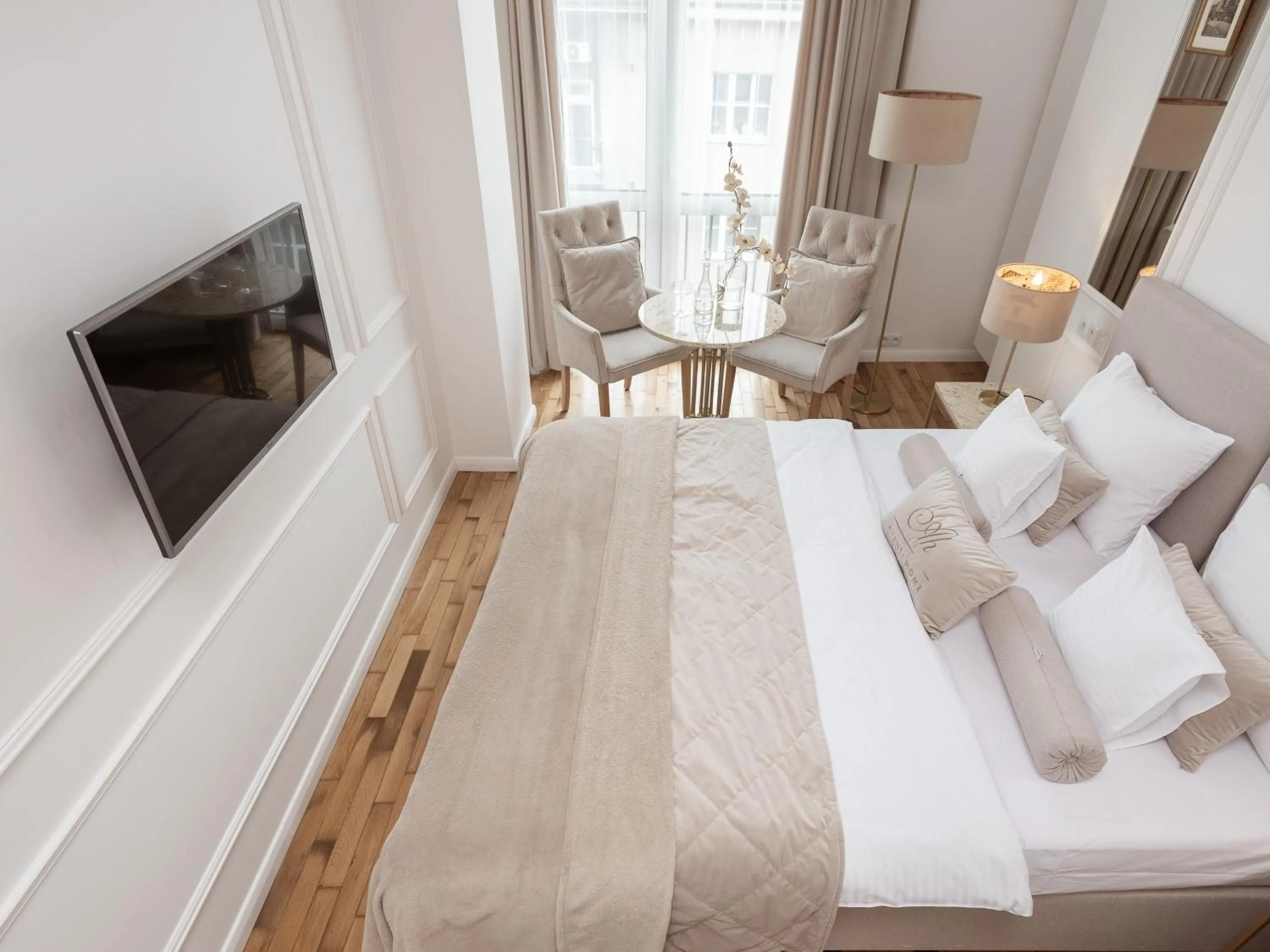 Photo of the whole room, Bed in AVANTI Home