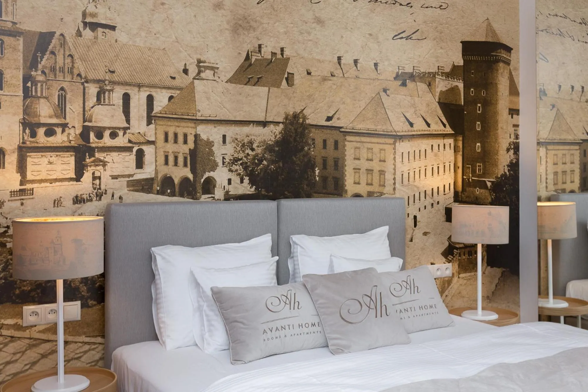 Photo of the whole room, Bed in AVANTI Home