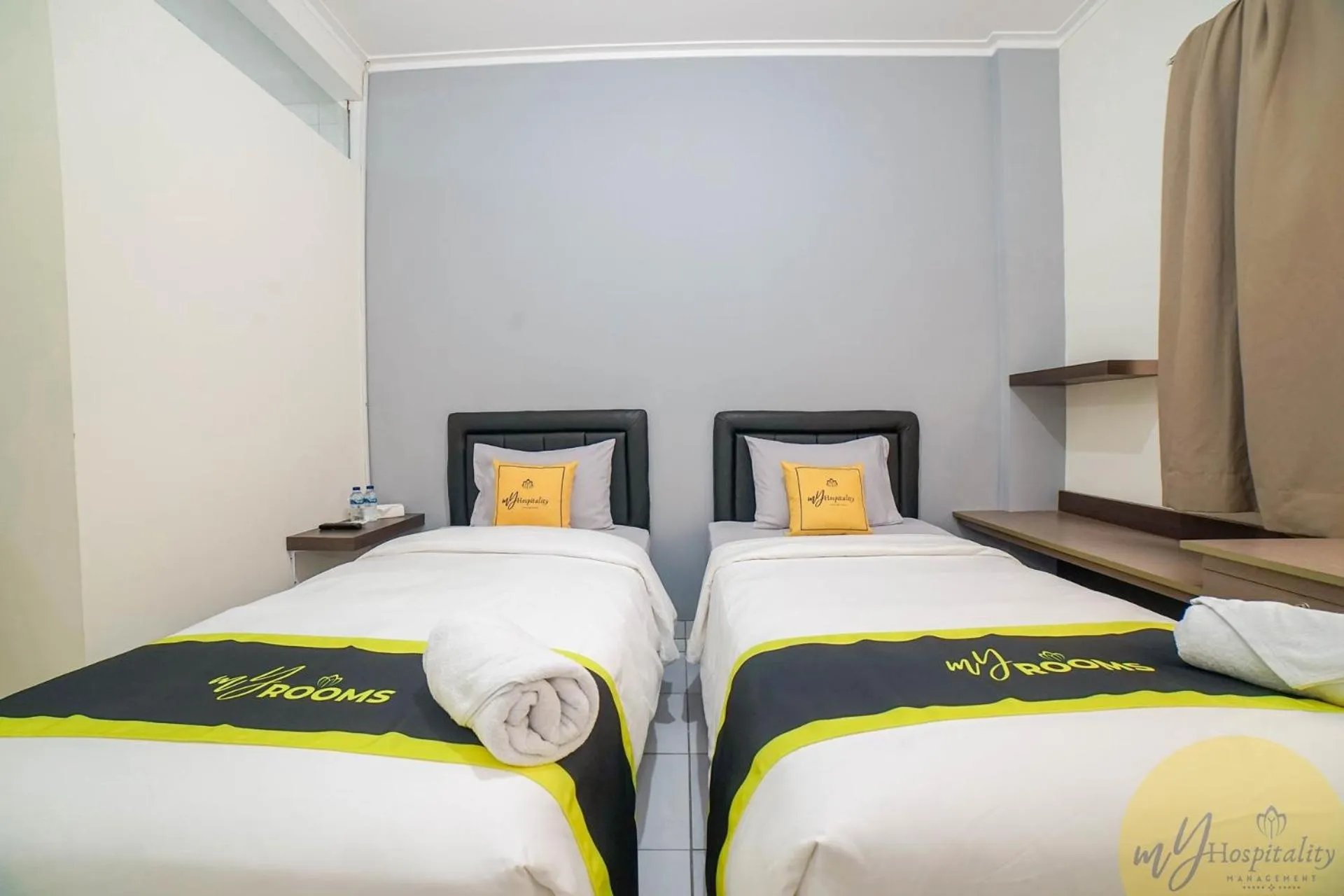 Bed in Fortuna Hotel & Residence by My Hospitality