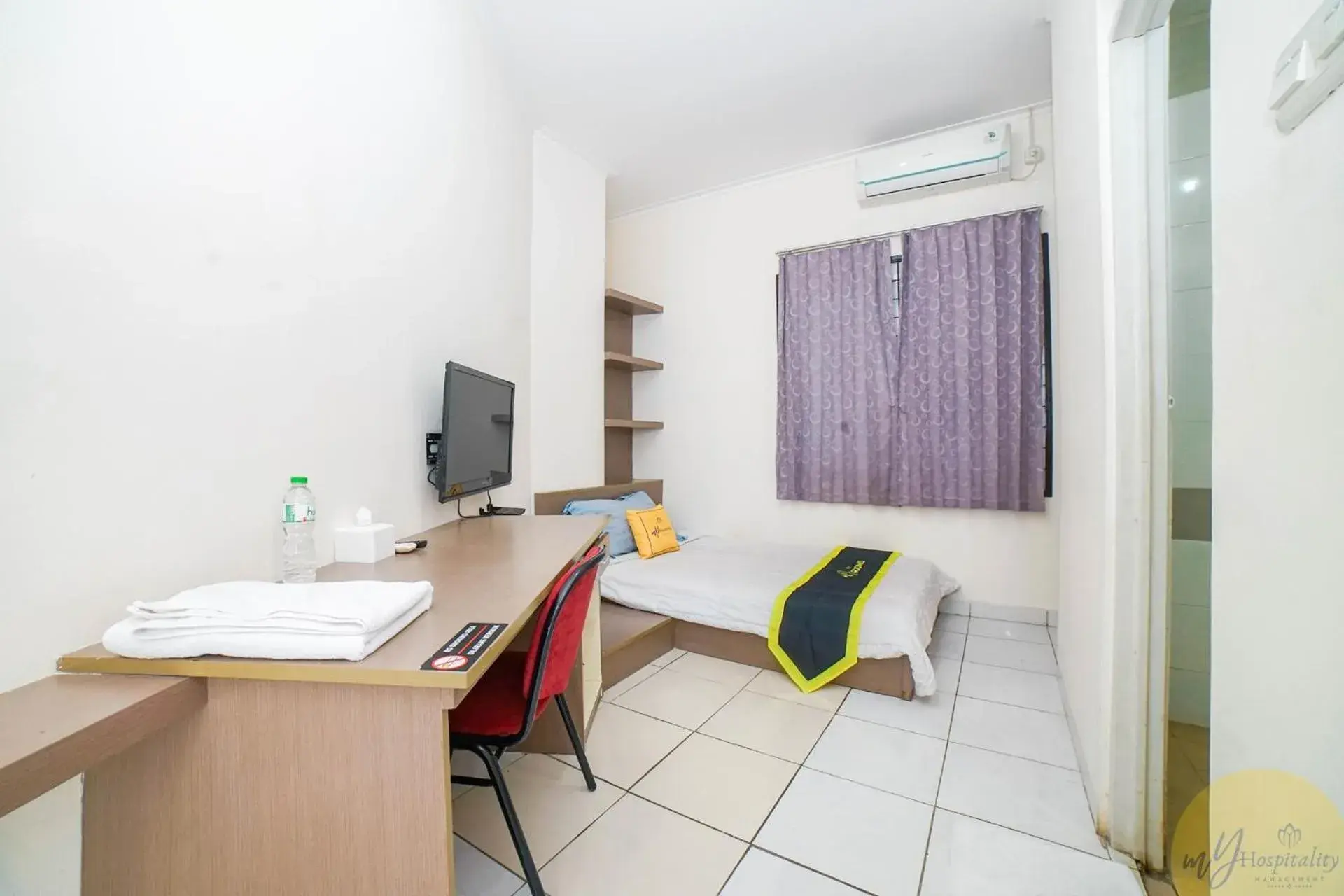 Photo of the whole room in Fortuna Hotel & Residence by My Hospitality Photo of the whole room in Fortuna Hotel & Residence by My Hospitality