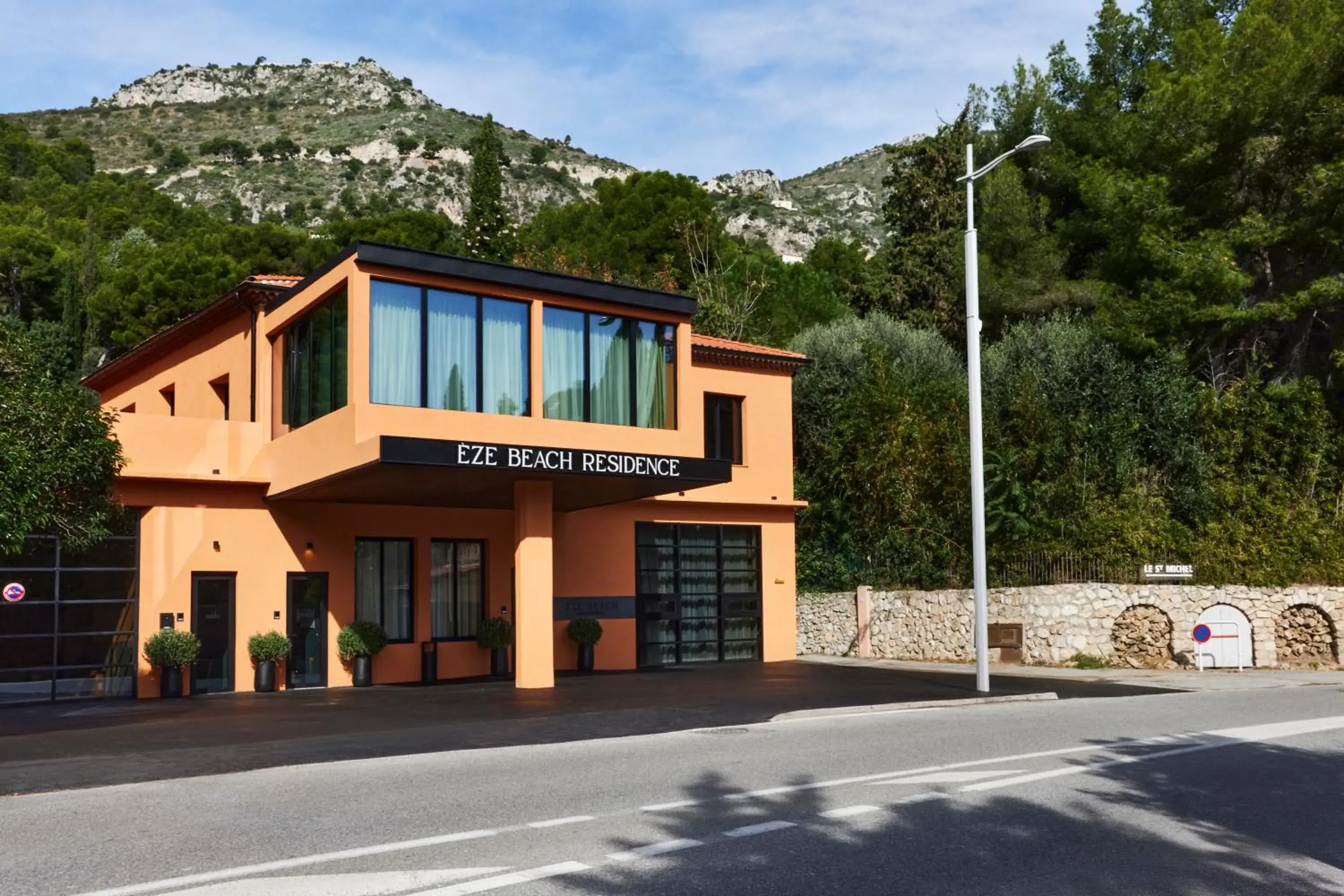 EZE BEACH Residence EZE BEACH Residence