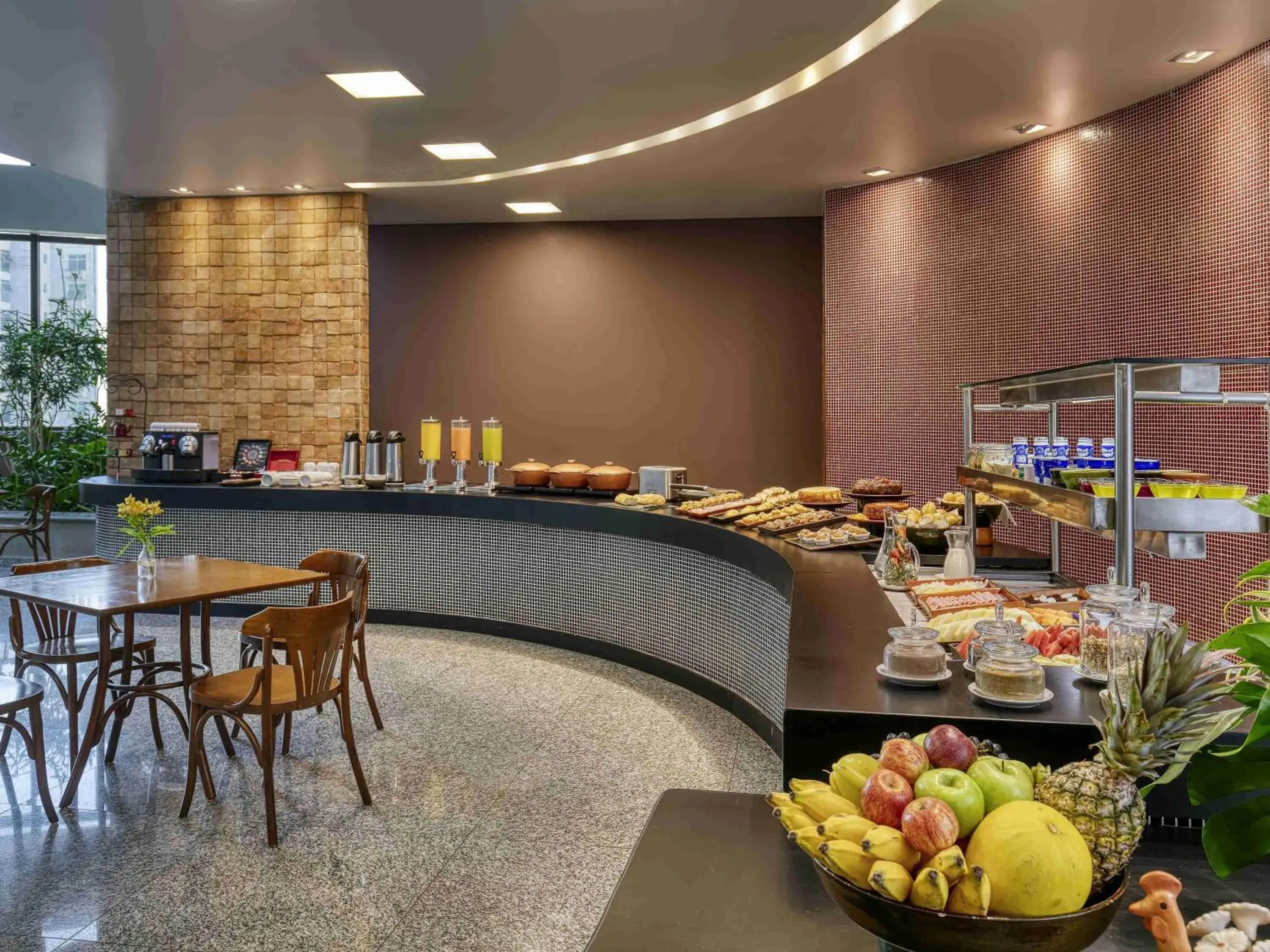 Restaurant/places to eat in Mercure Belo Horizonte Vila da Serra Restaurant/places to eat in Mercure Belo Horizonte Vila da Serra