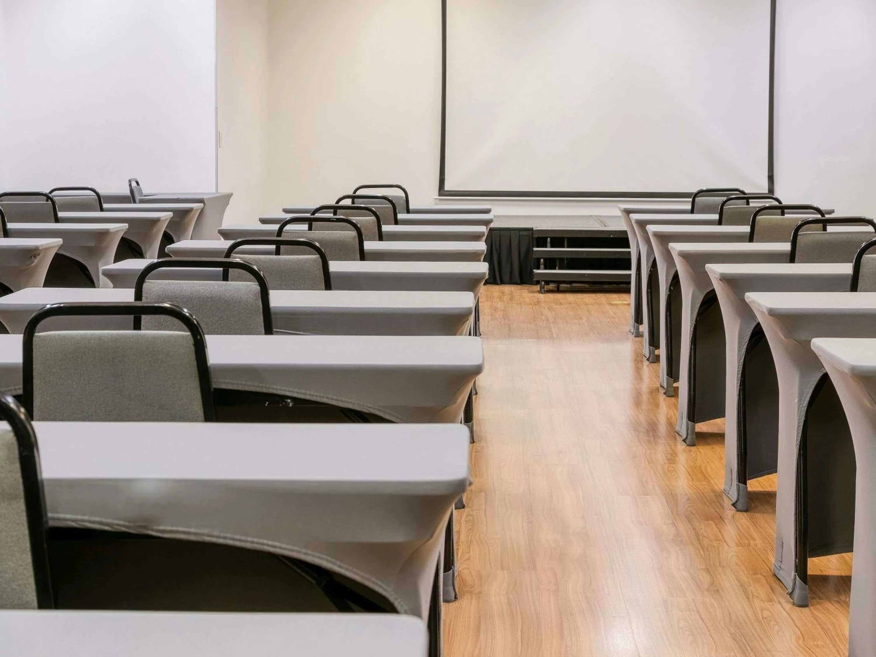 Meeting/conference room in Mercure Belo Horizonte Vila da Serra