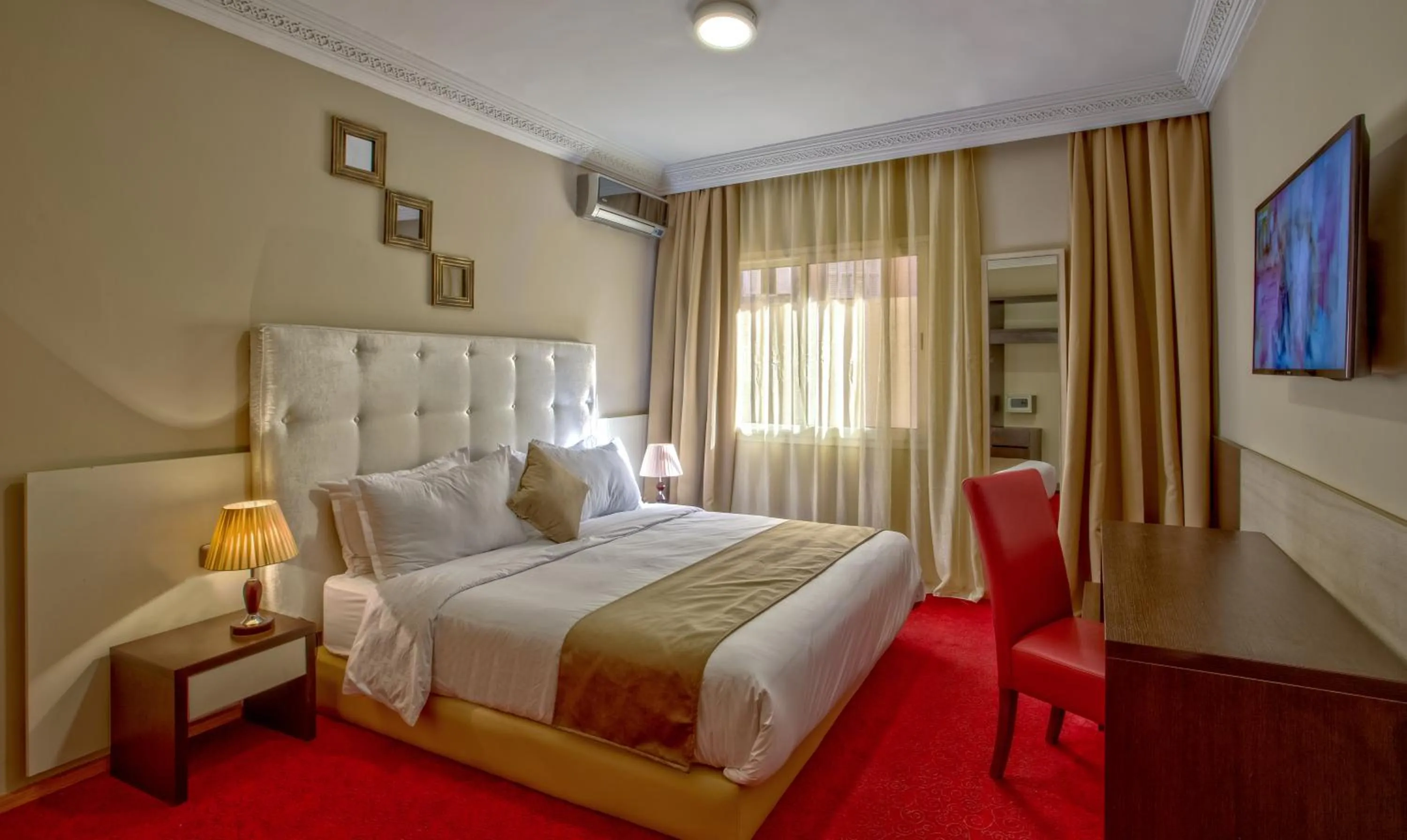 Bedroom, Bed in Yaad City Hotel