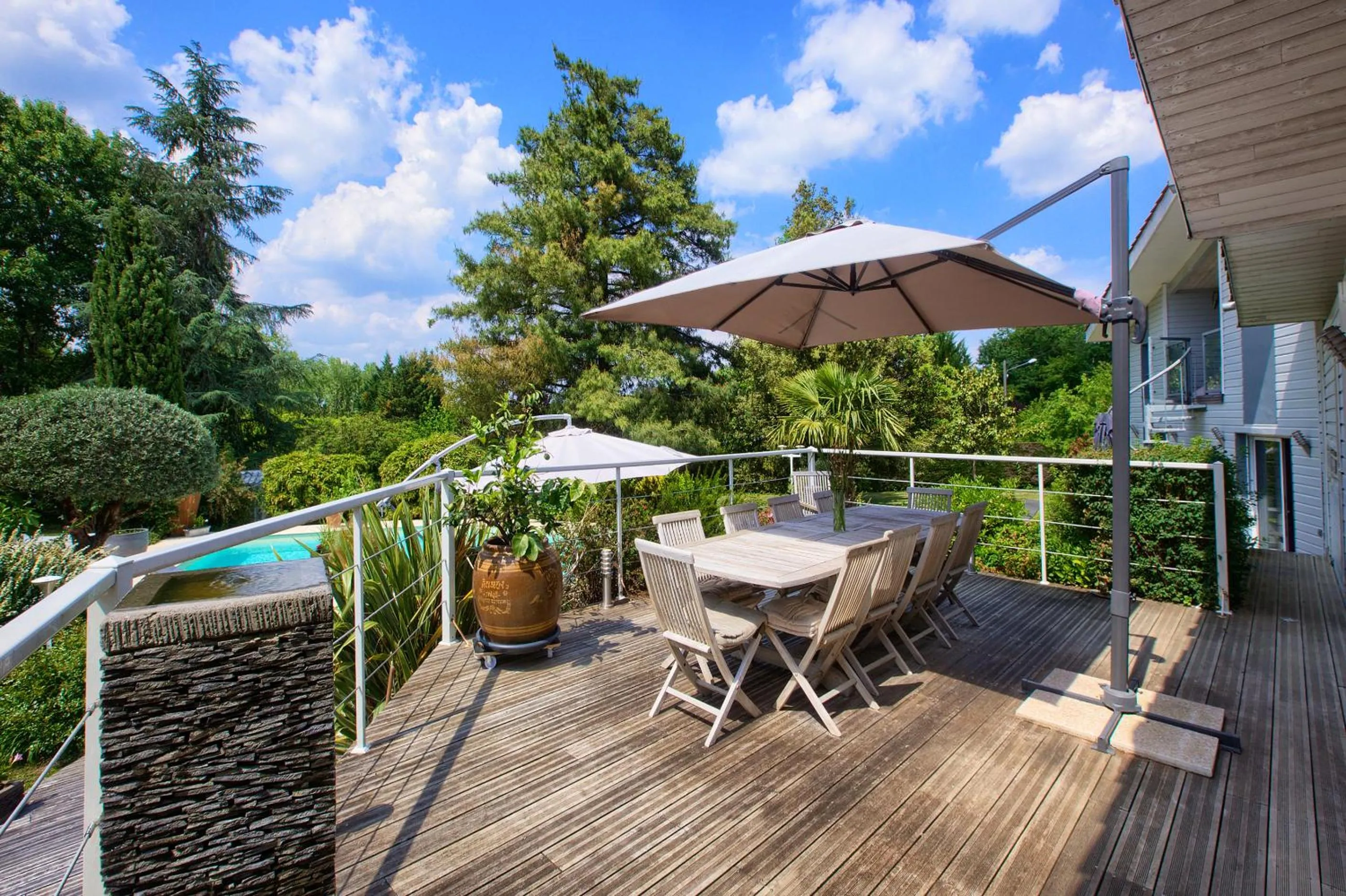 Patio in B&B La Closerie 33