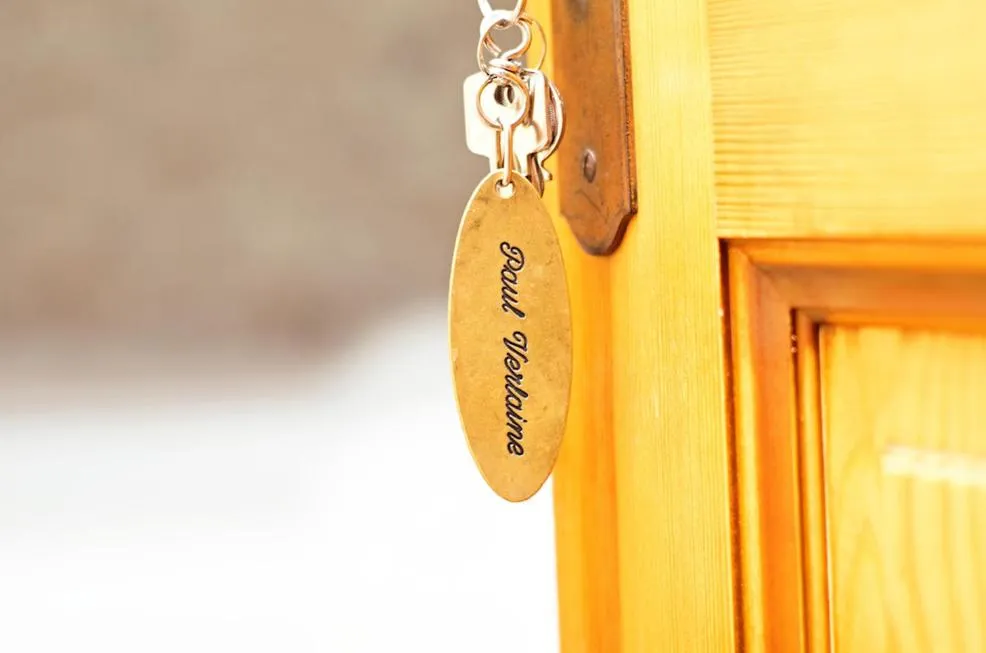 Other in L'Abri du Poète