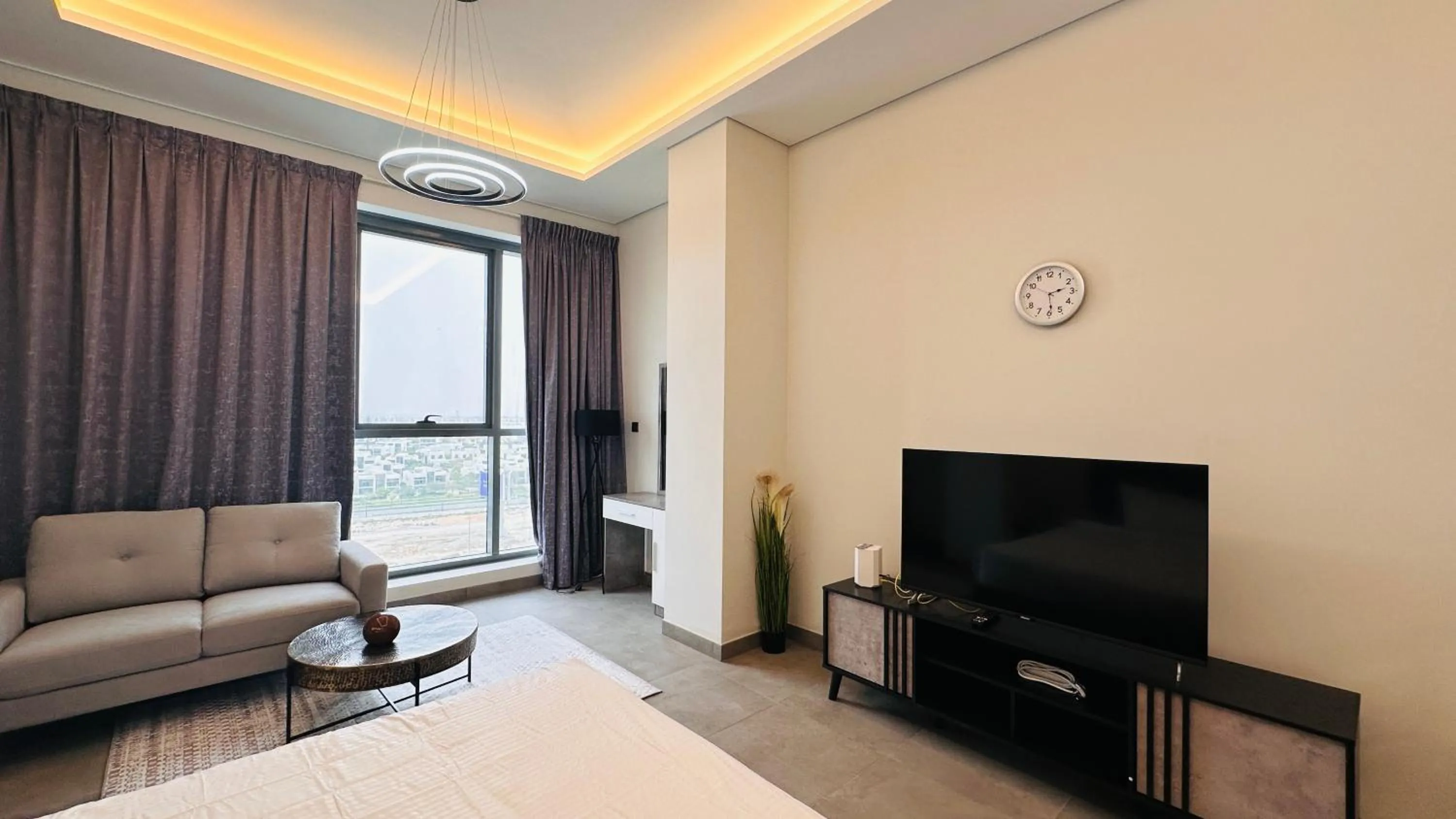 Lobby or reception in Luxurious Studio Apartment Burj View with Balcony Free Parking by Belvilla