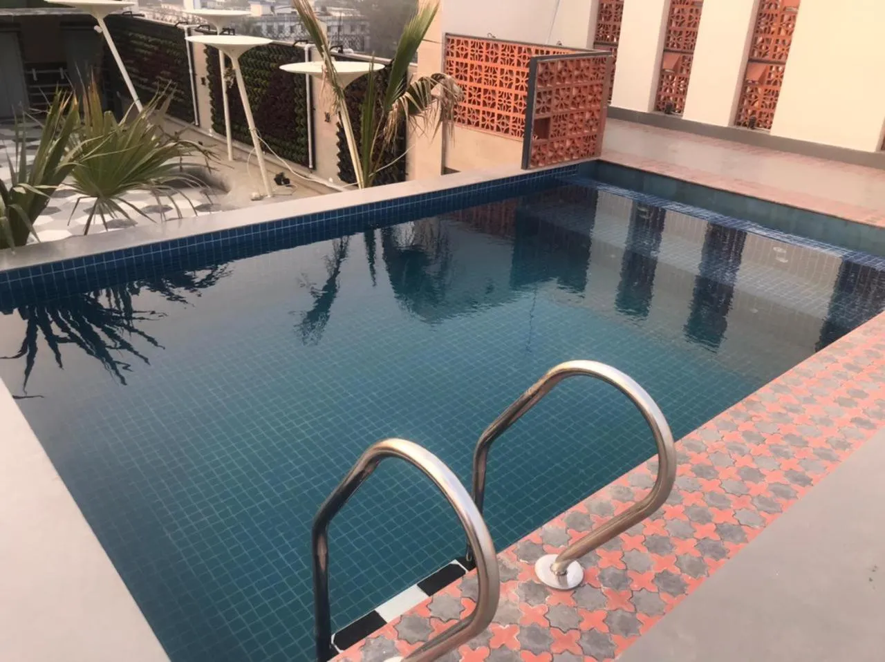 Swimming pool in HOTEL LAKE VIEW