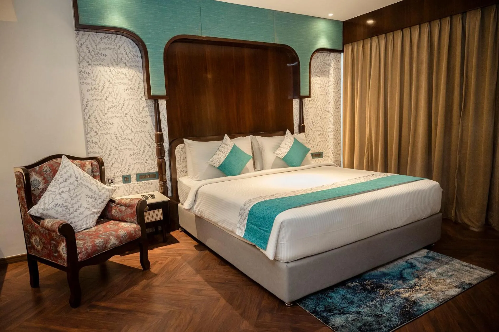 Bedroom, Bed in HOTEL LAKE VIEW