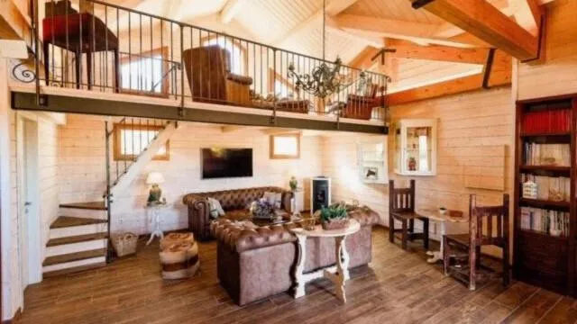 Communal lounge/ TV room in Monterosato Country House