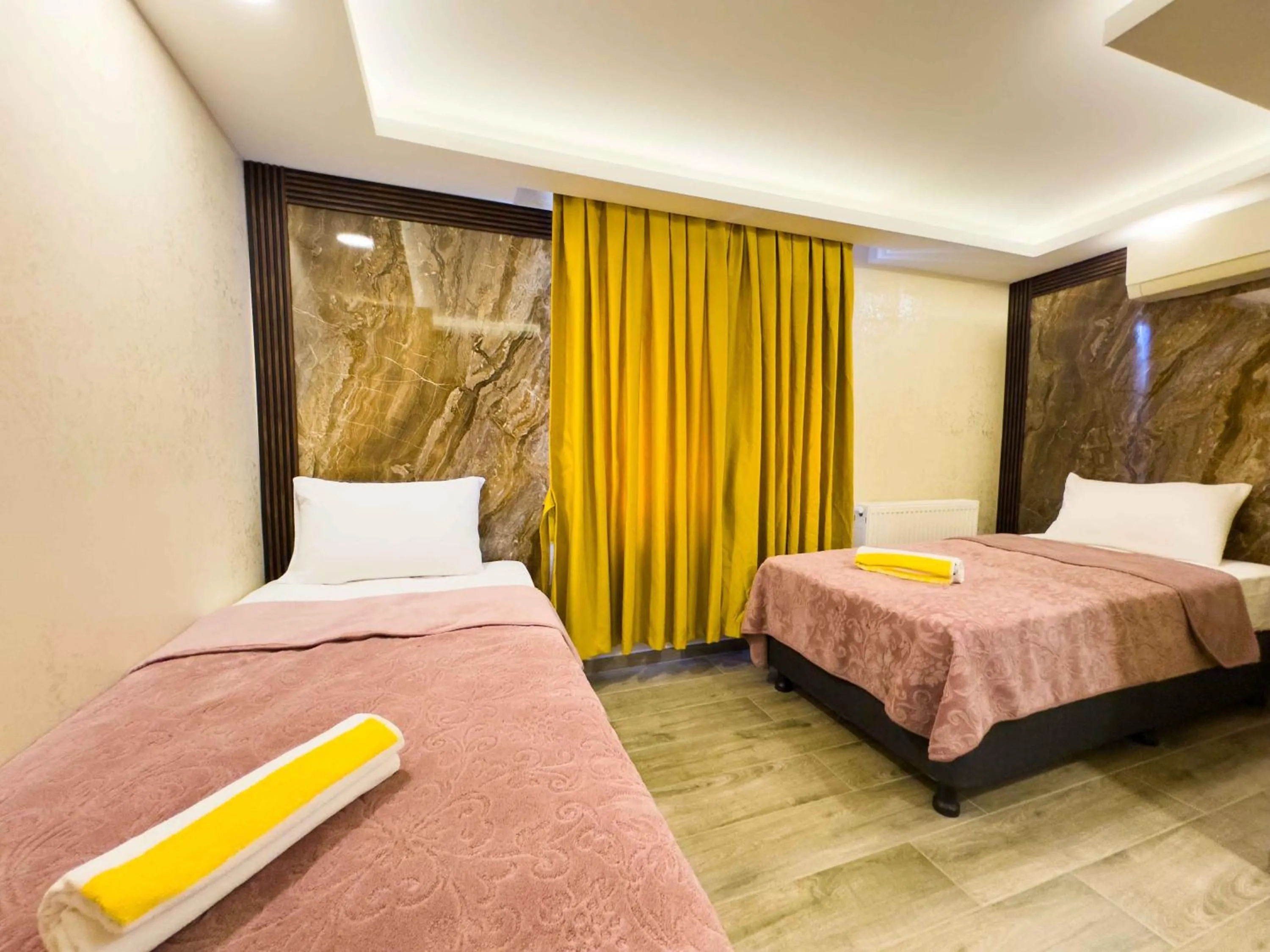 Bed in Öz Dünya Hotel