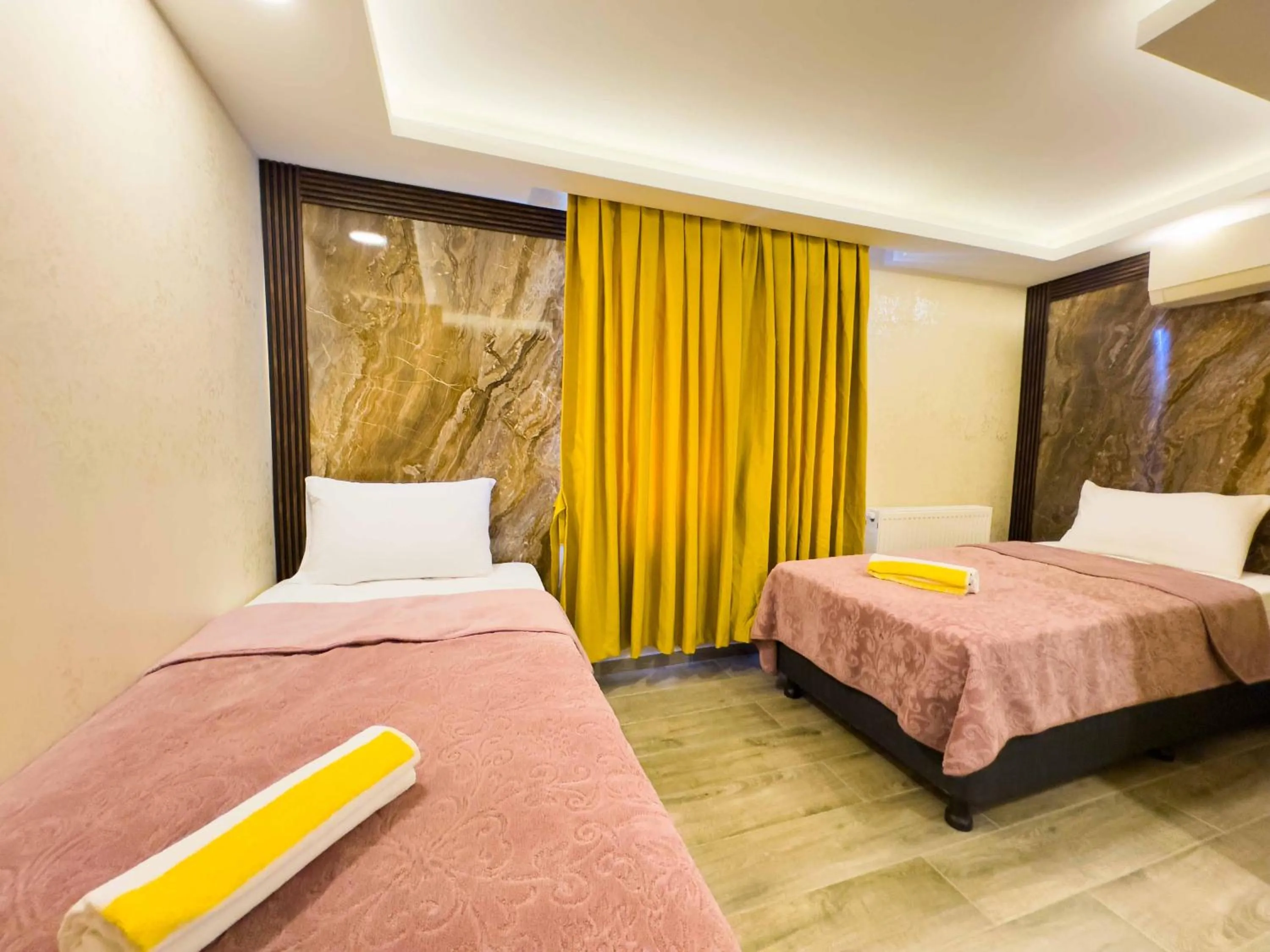 Bed in Öz Dünya Hotel