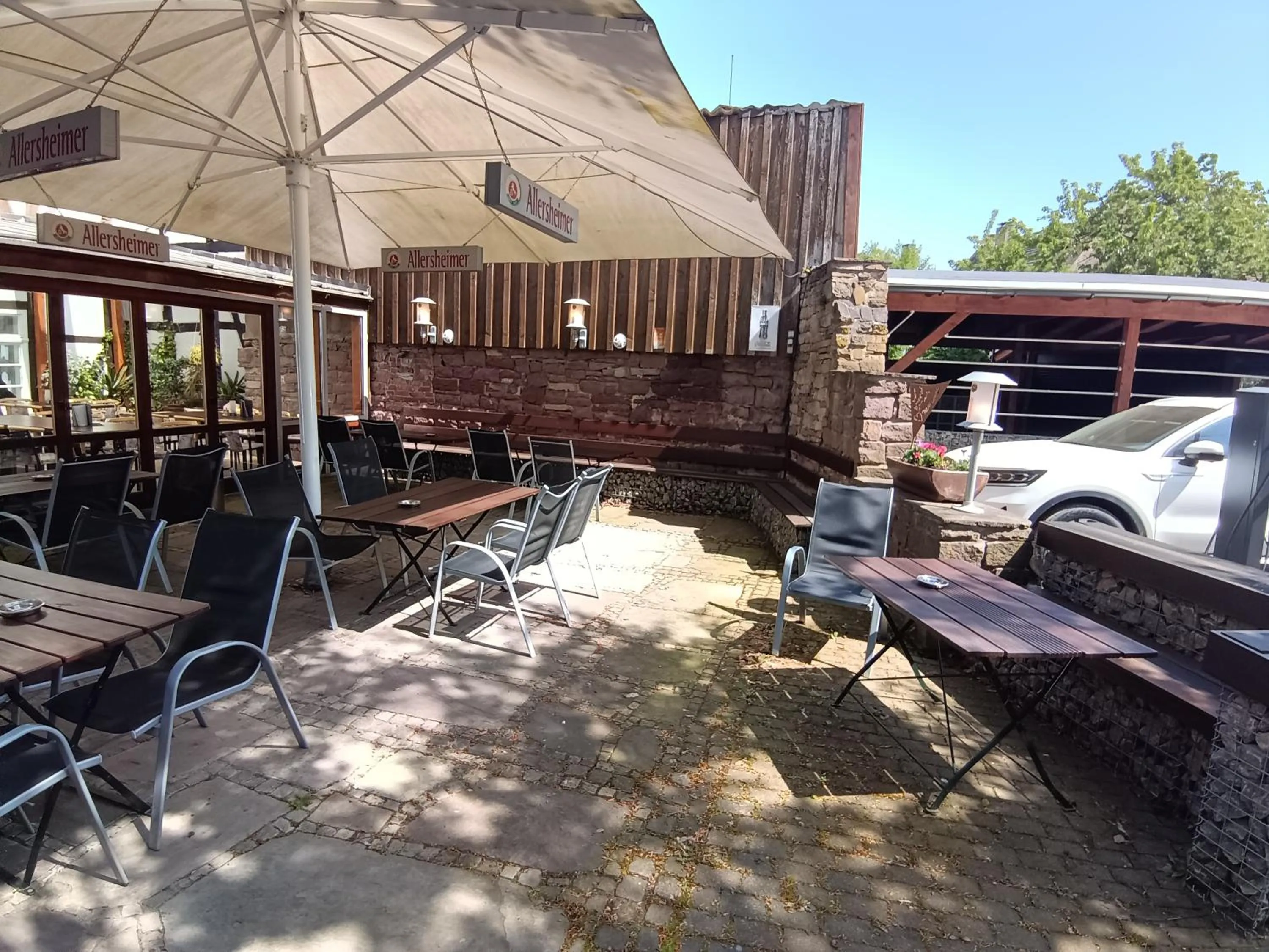 Property building in Hotel Corveyer Hof