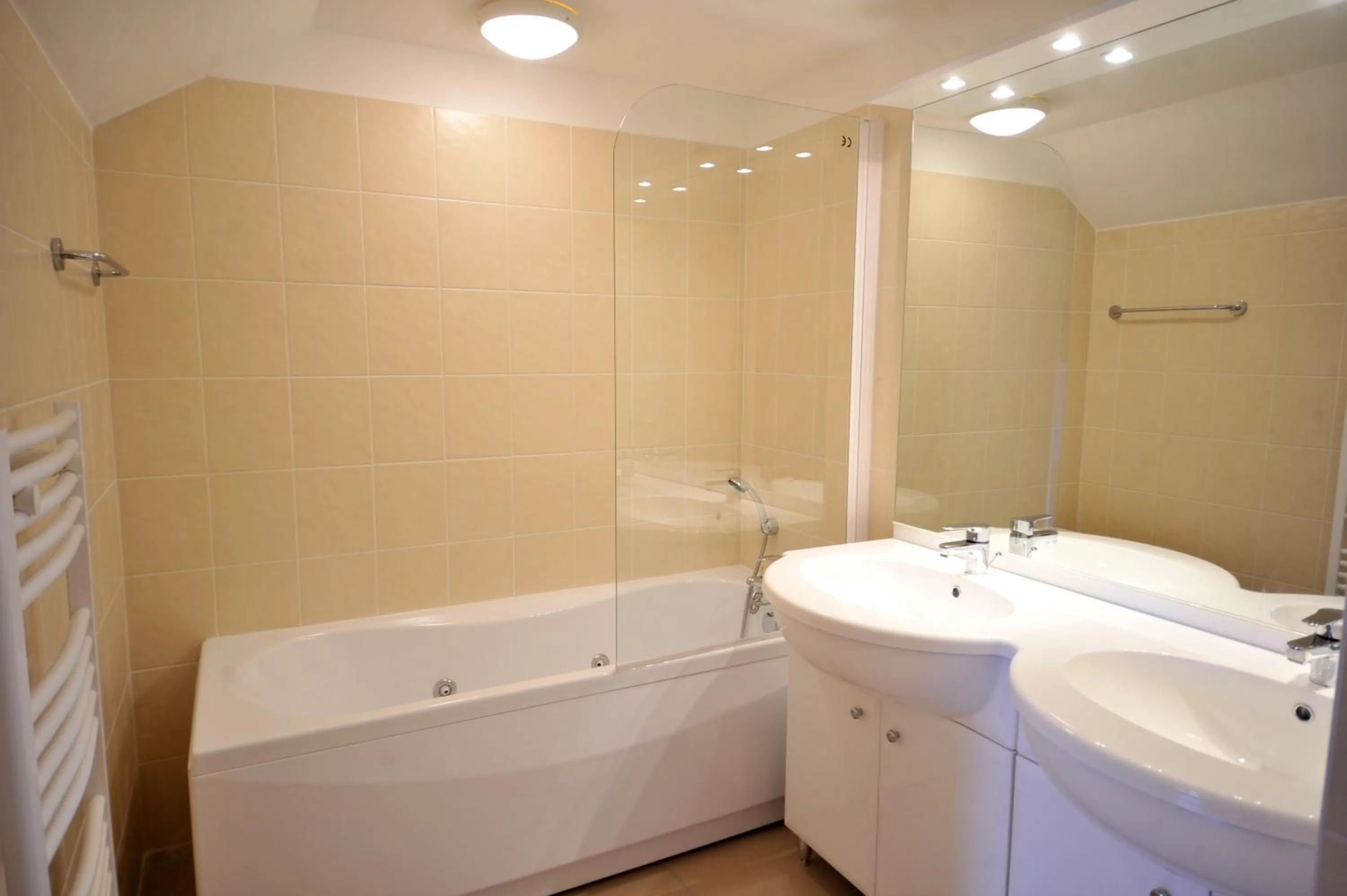 Bathroom in Lagrange Vacances - Résidence Jardin Mauresque