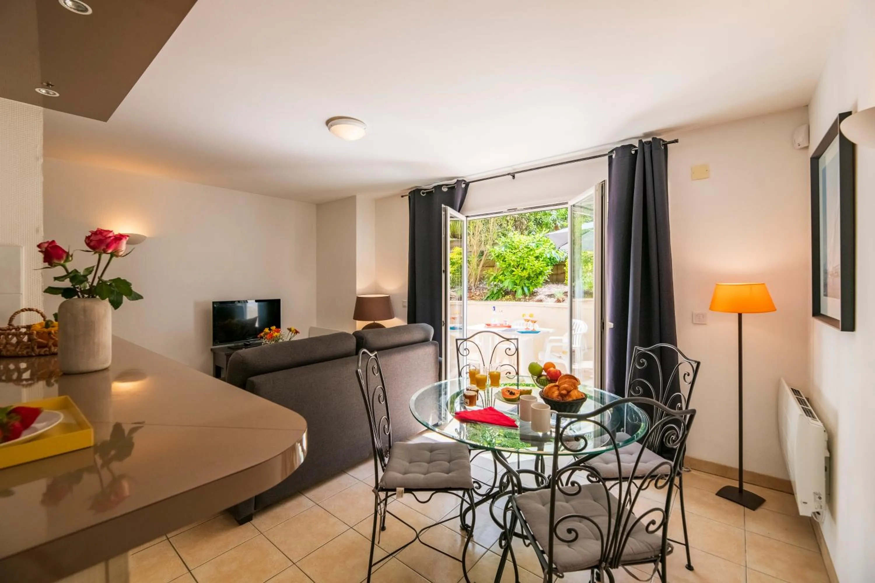 Living room in Lagrange Vacances - Résidence Jardin Mauresque