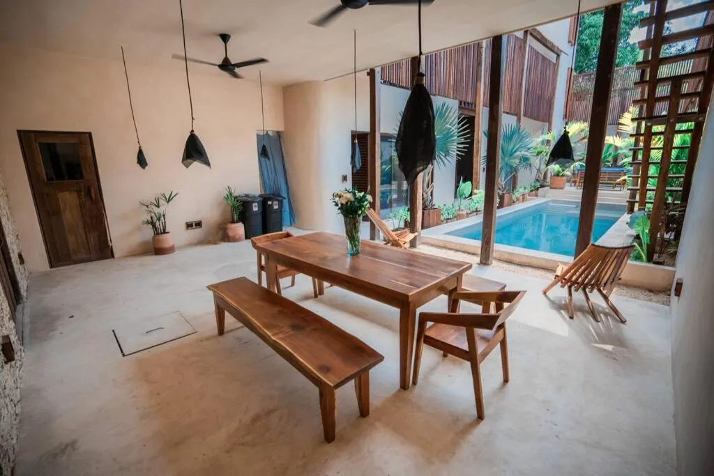 Patio in Casa Mandarina 4BDR by Cercana