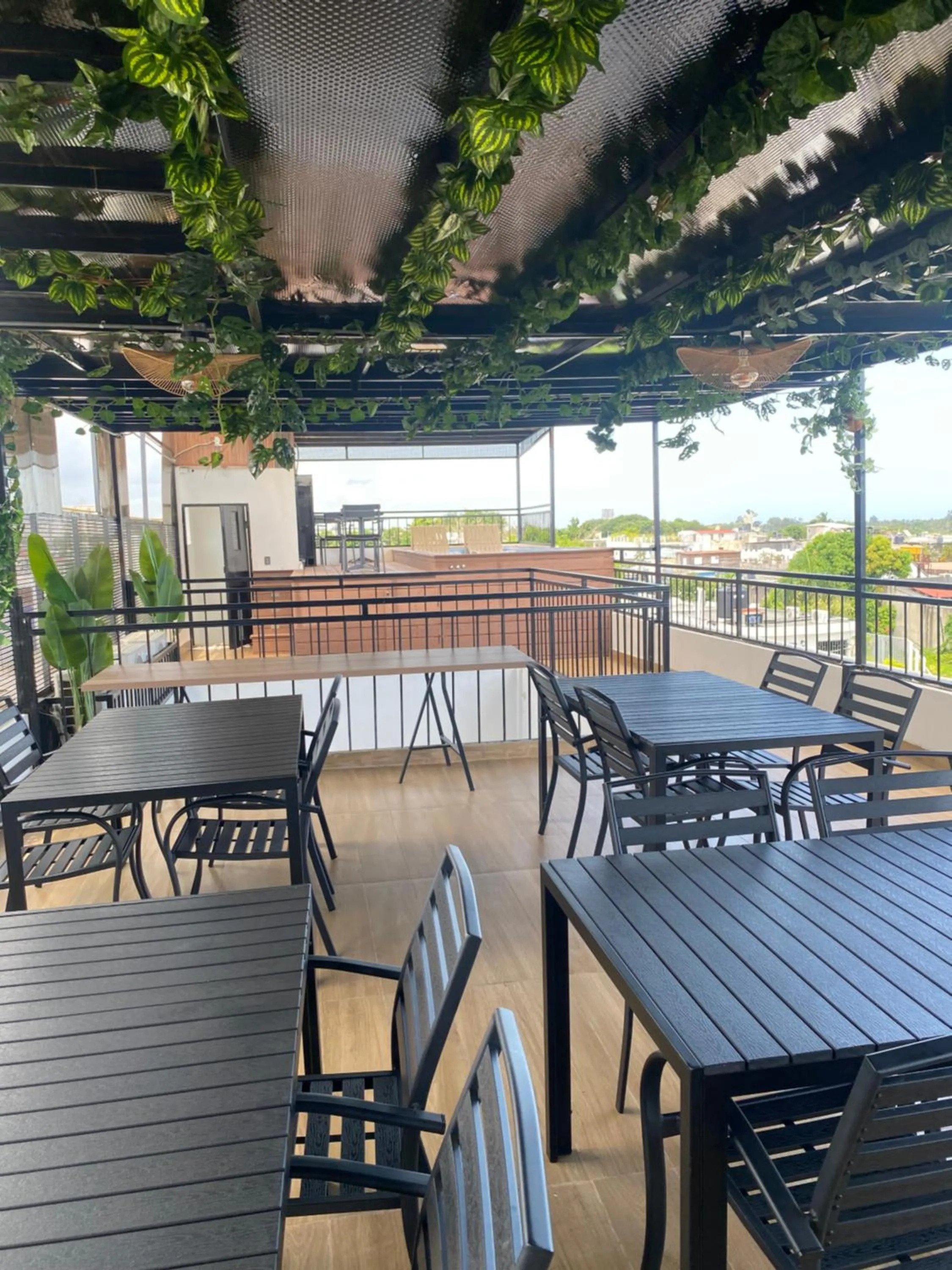 Restaurant/places to eat in RIG Colonial Experience