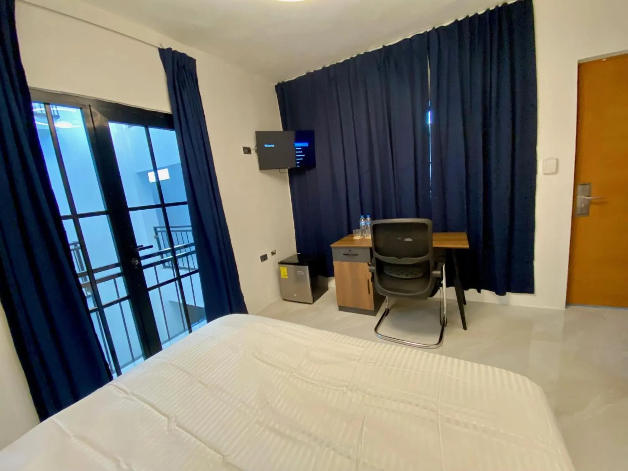 Balcony/Terrace, Bed in RIG Colonial Experience