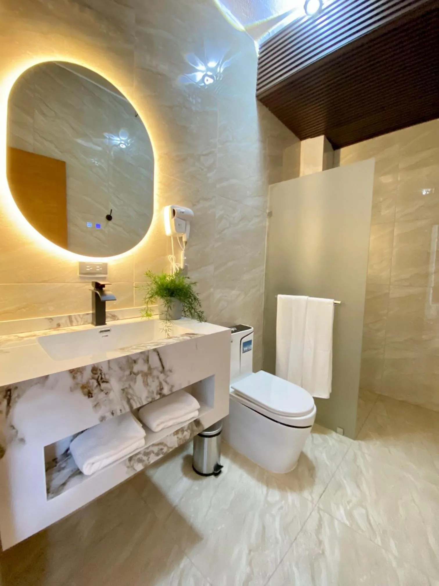 Bathroom in RIG Colonial Experience