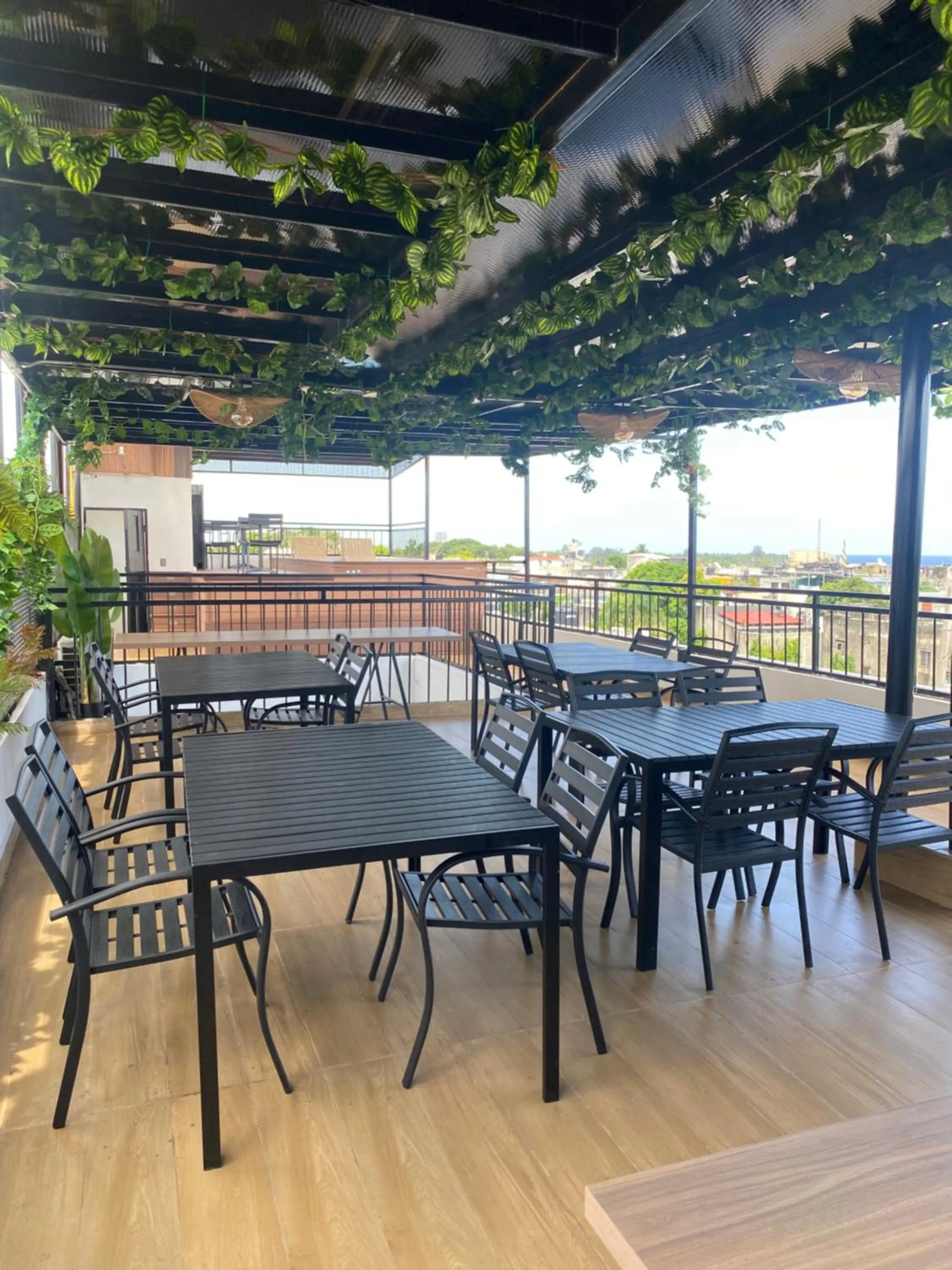 Restaurant/places to eat in RIG Colonial Experience