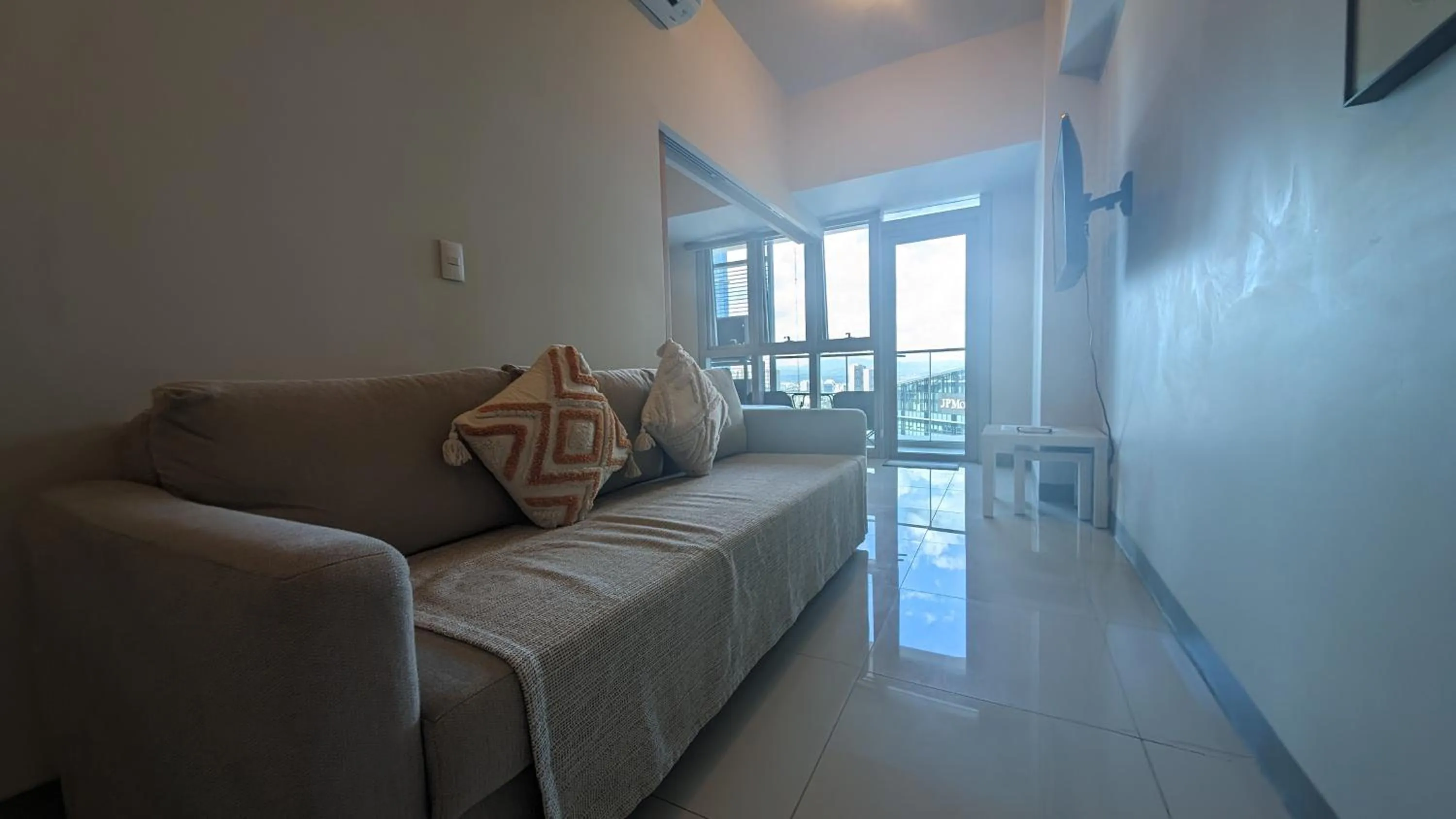 EG Private House -BGC UPTOWN