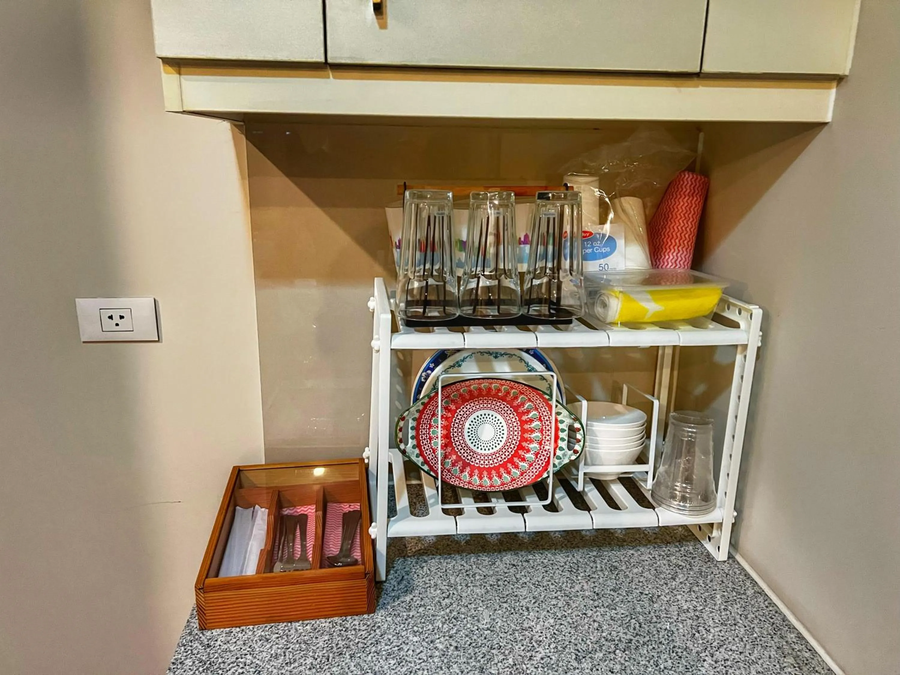 Coffee/tea facilities in EG Private House -BGC UPTOWN