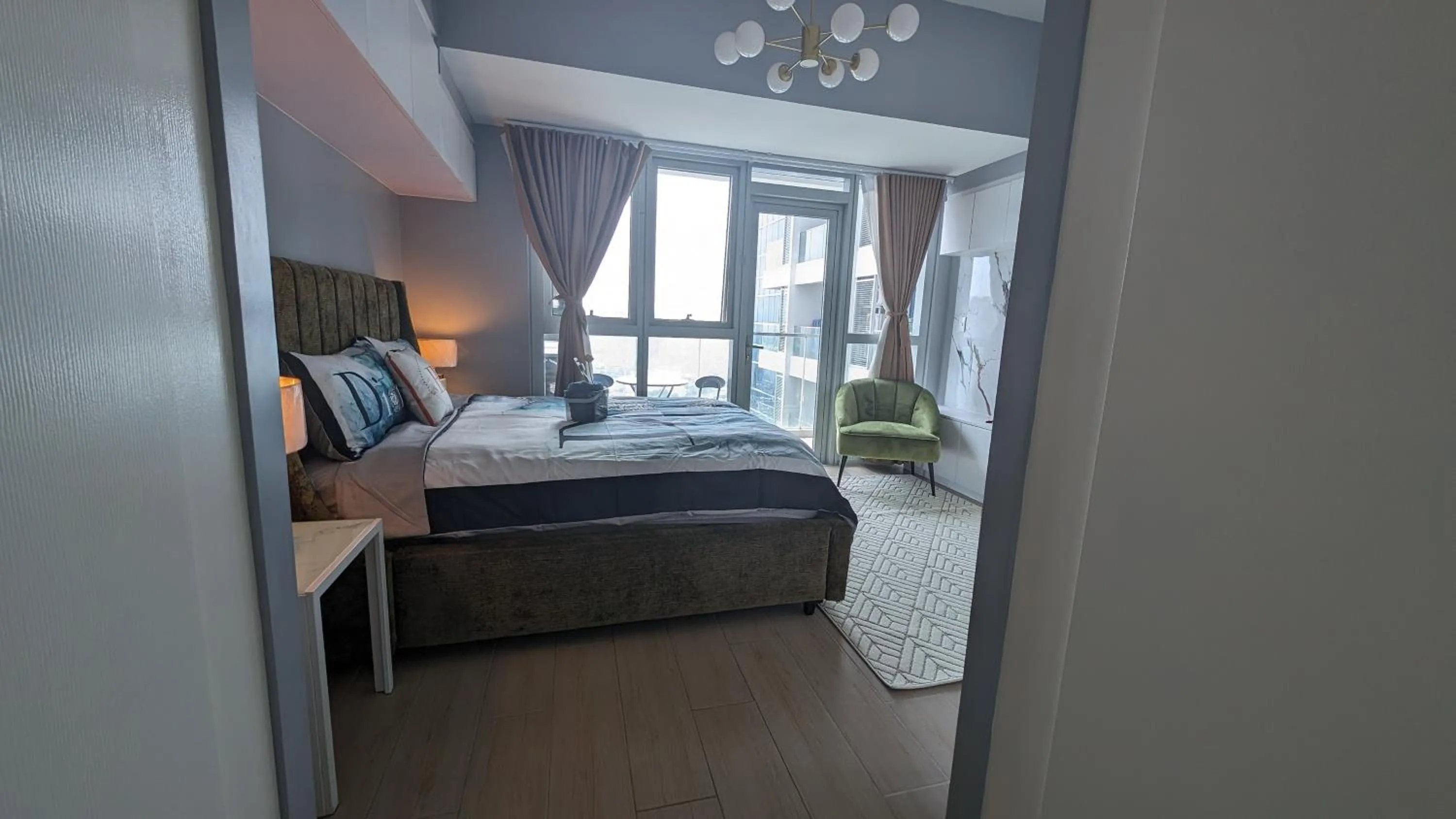 Bed in EG Private House -BGC UPTOWN