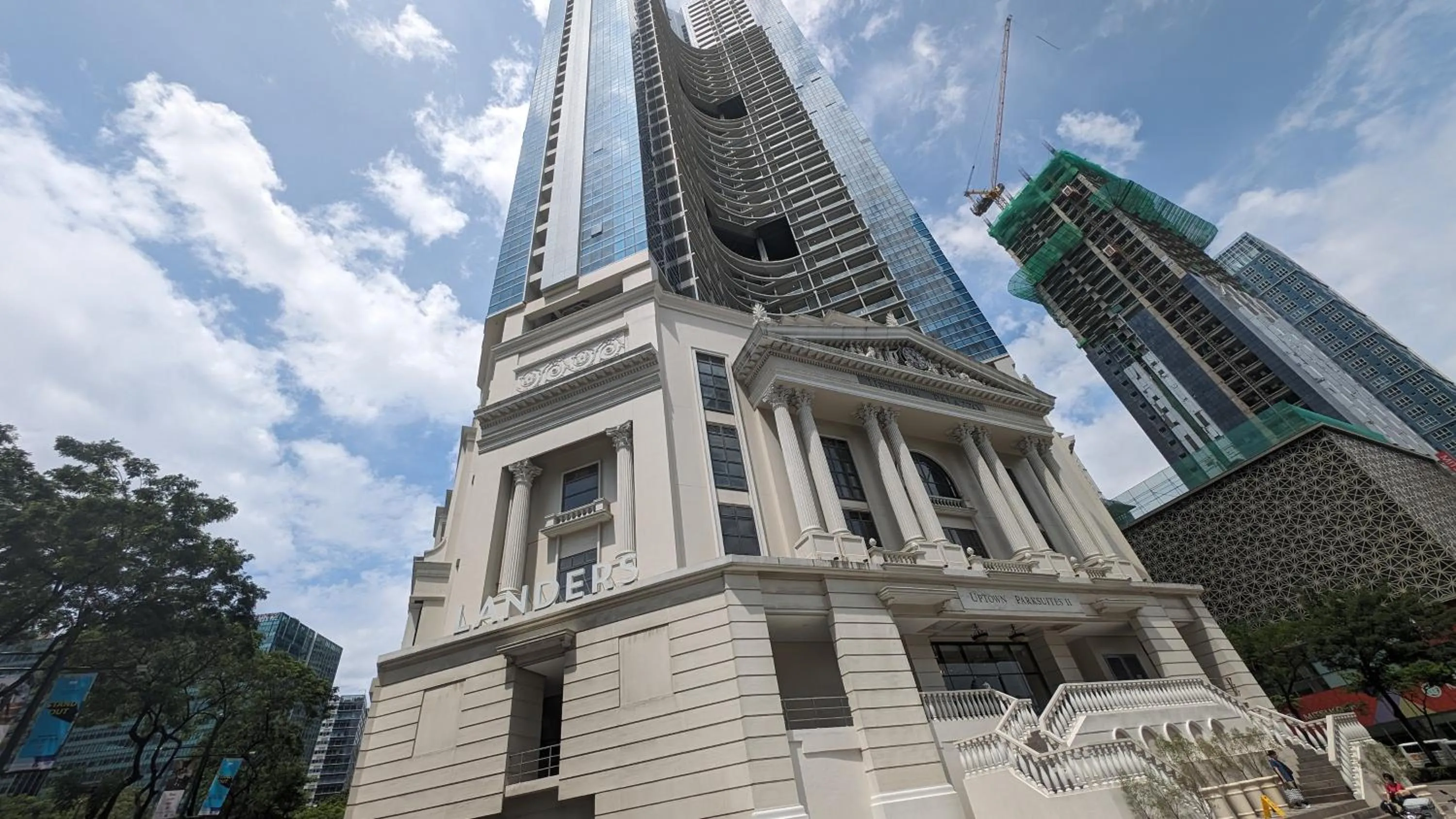 Property building in EG Private House -BGC UPTOWN