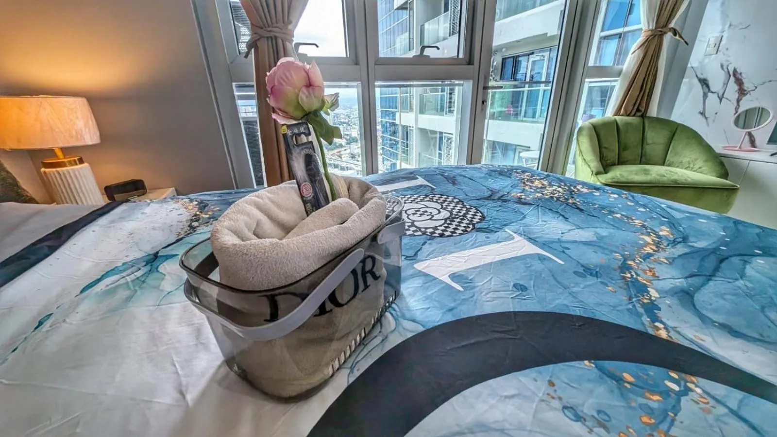 Bed in EG Private House -BGC UPTOWN