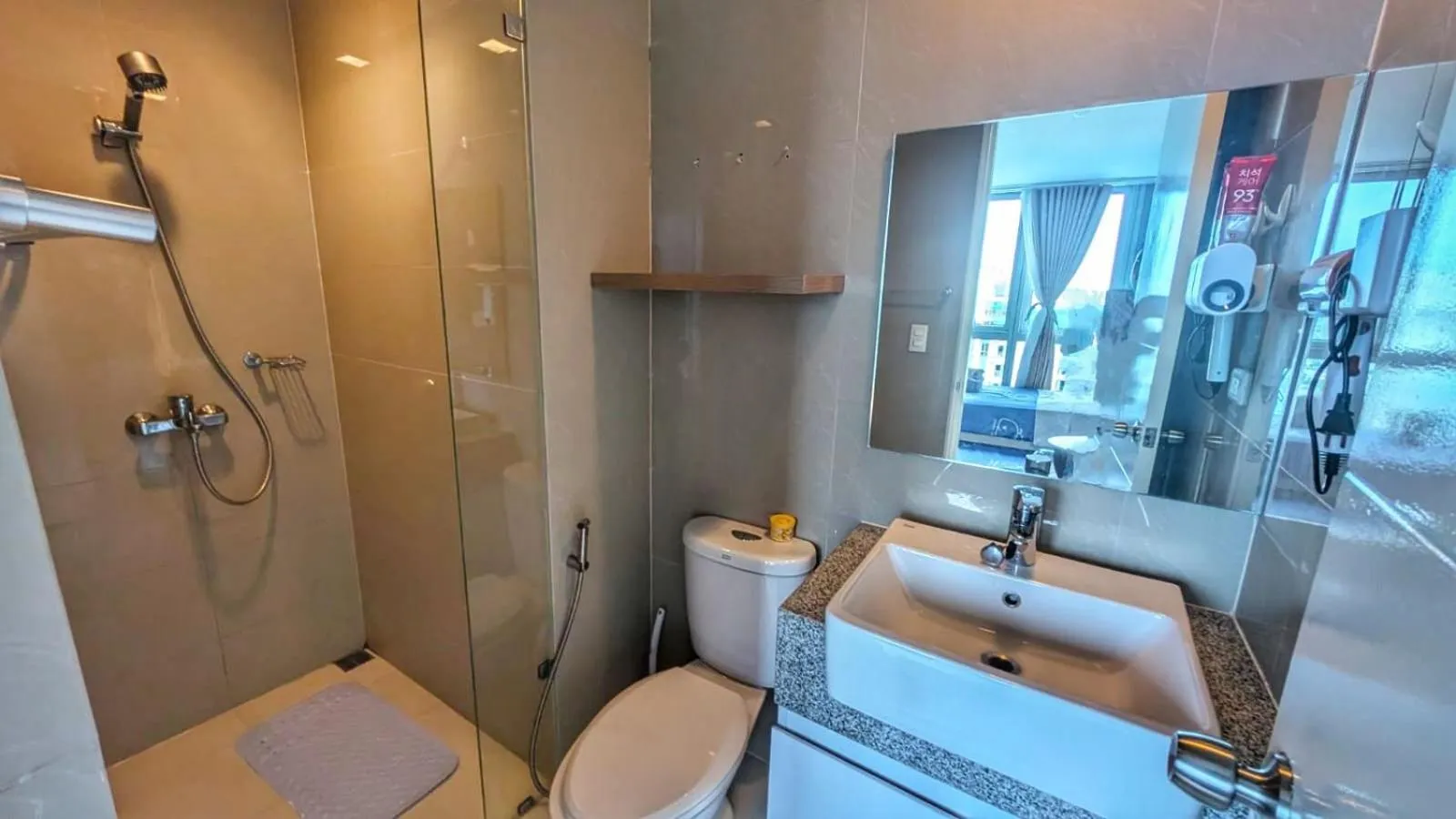 EG Private House -BGC UPTOWN