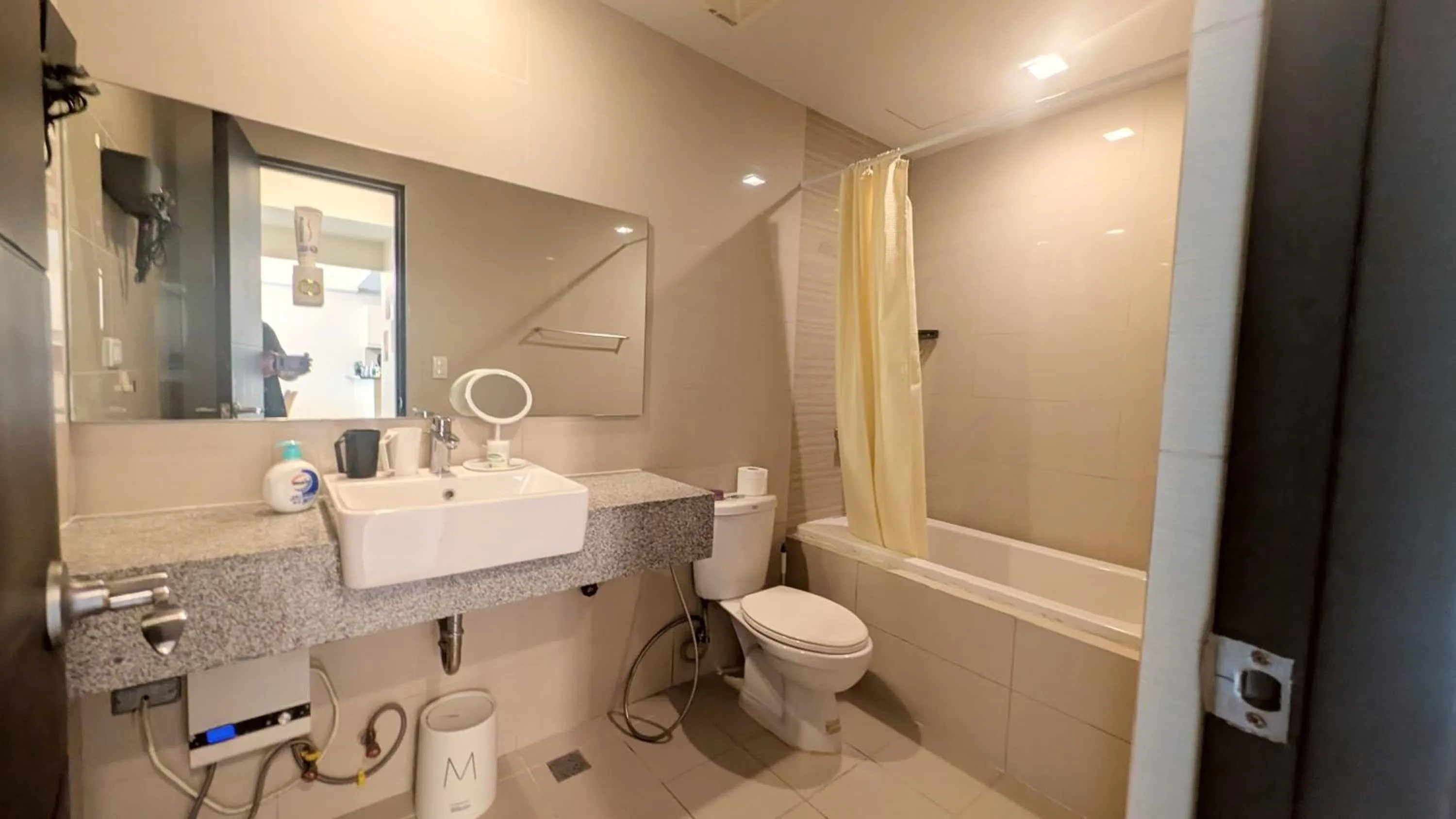 EG Private House -BGC UPTOWN