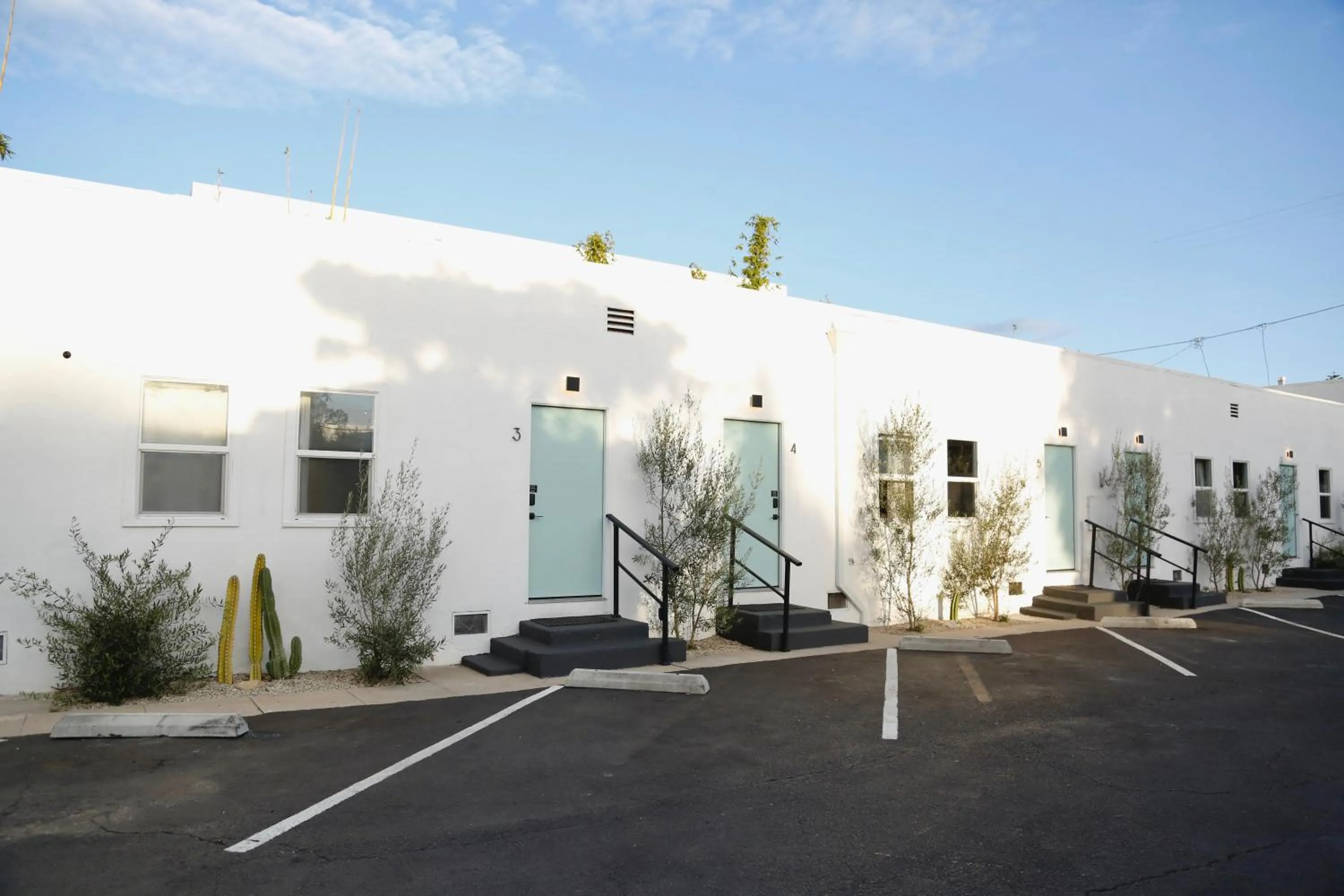 Aliza Hotel