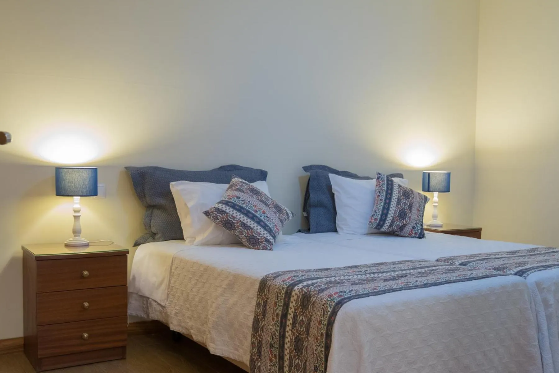 Bed in Apartments Madeira Old Town