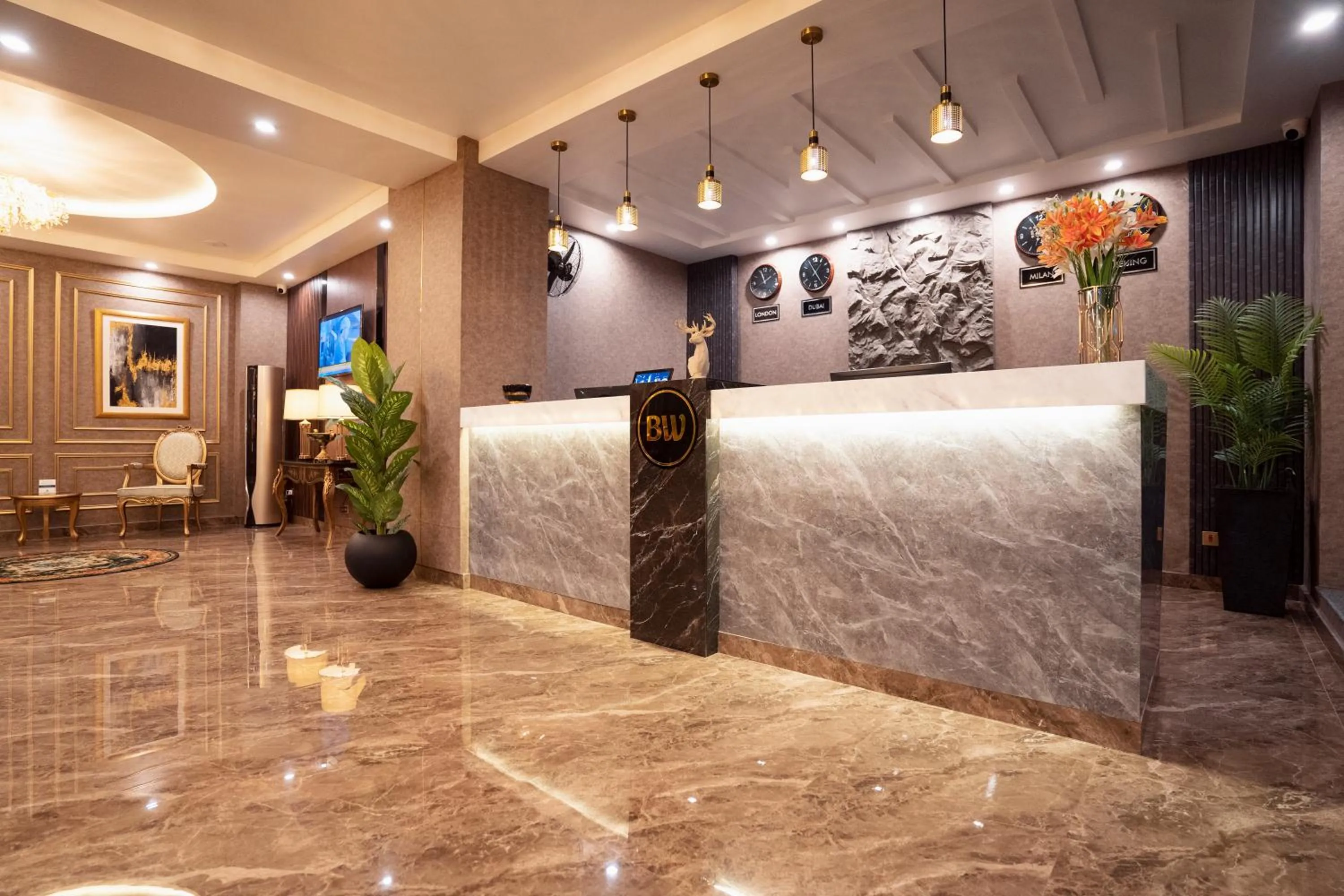 Lobby or reception in Best Western Faisalabad