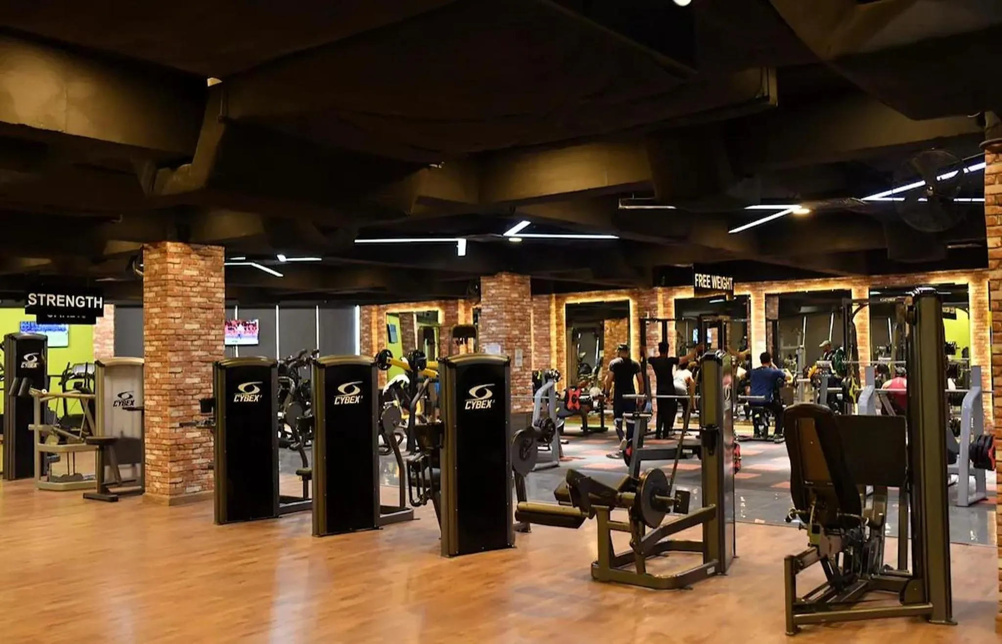 Fitness centre/facilities in Best Western Faisalabad