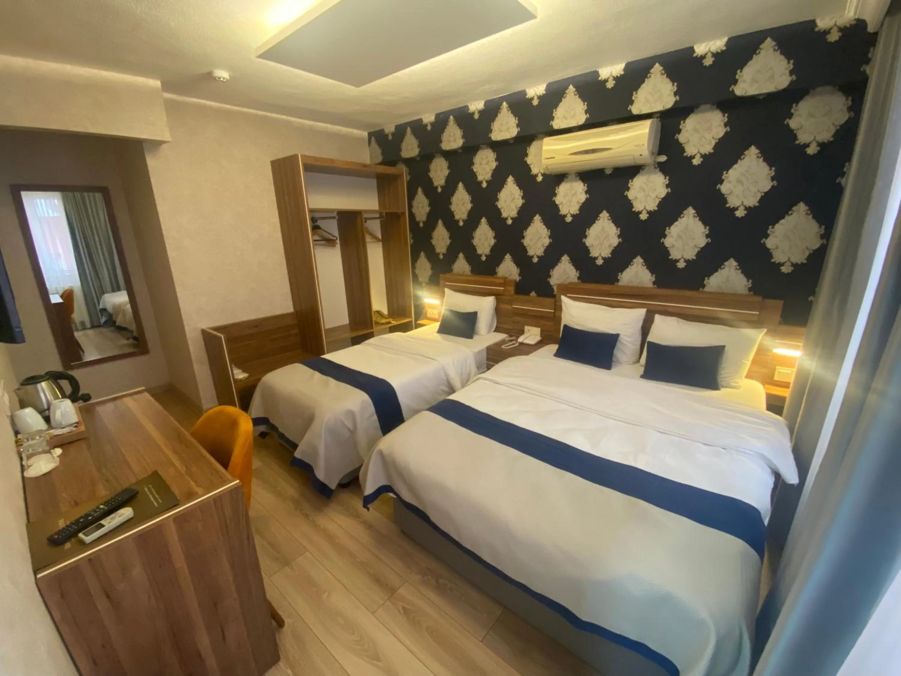 Bed in Era Palace Hotel