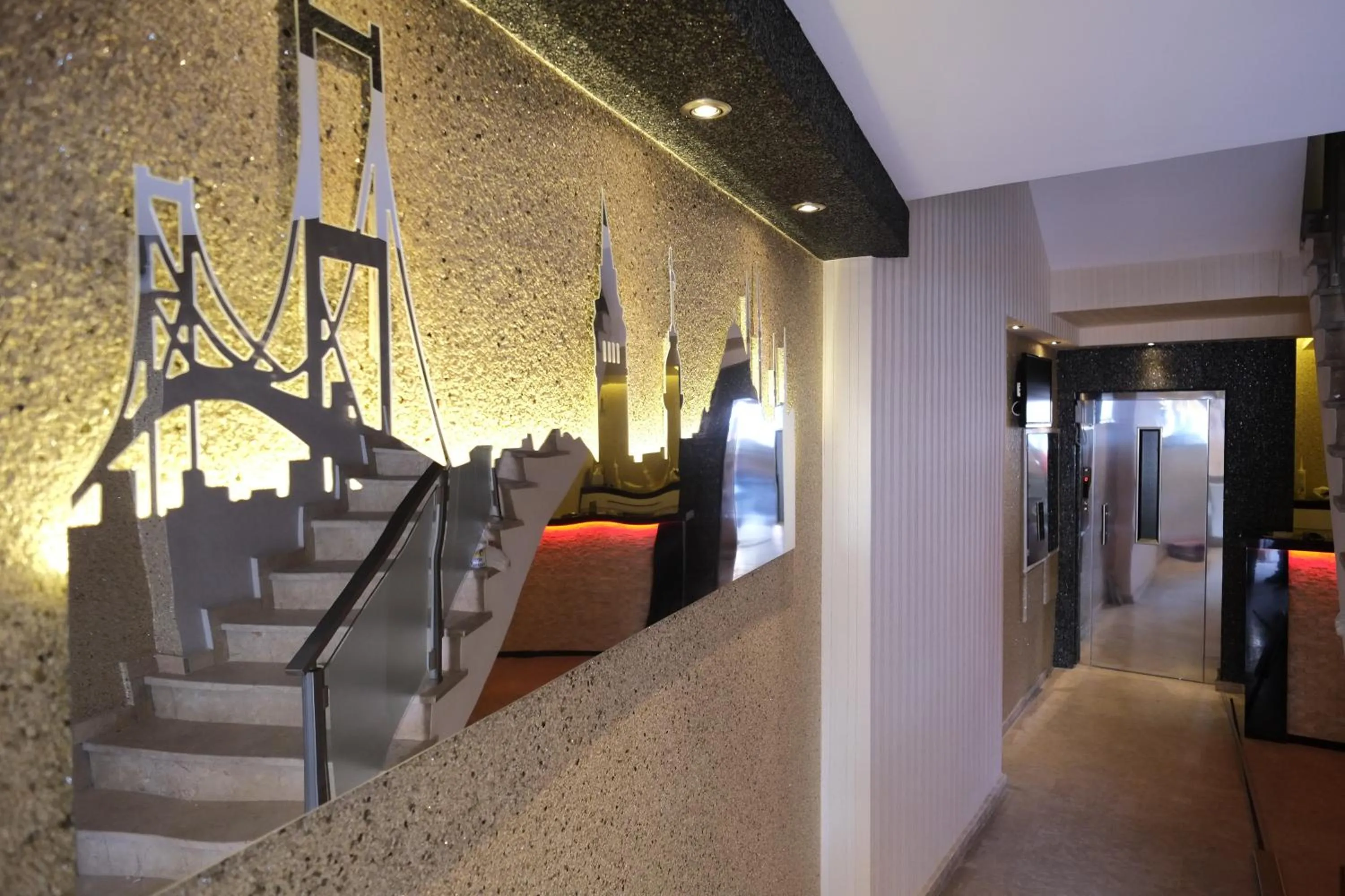 Facade/entrance in Era Palace Hotel