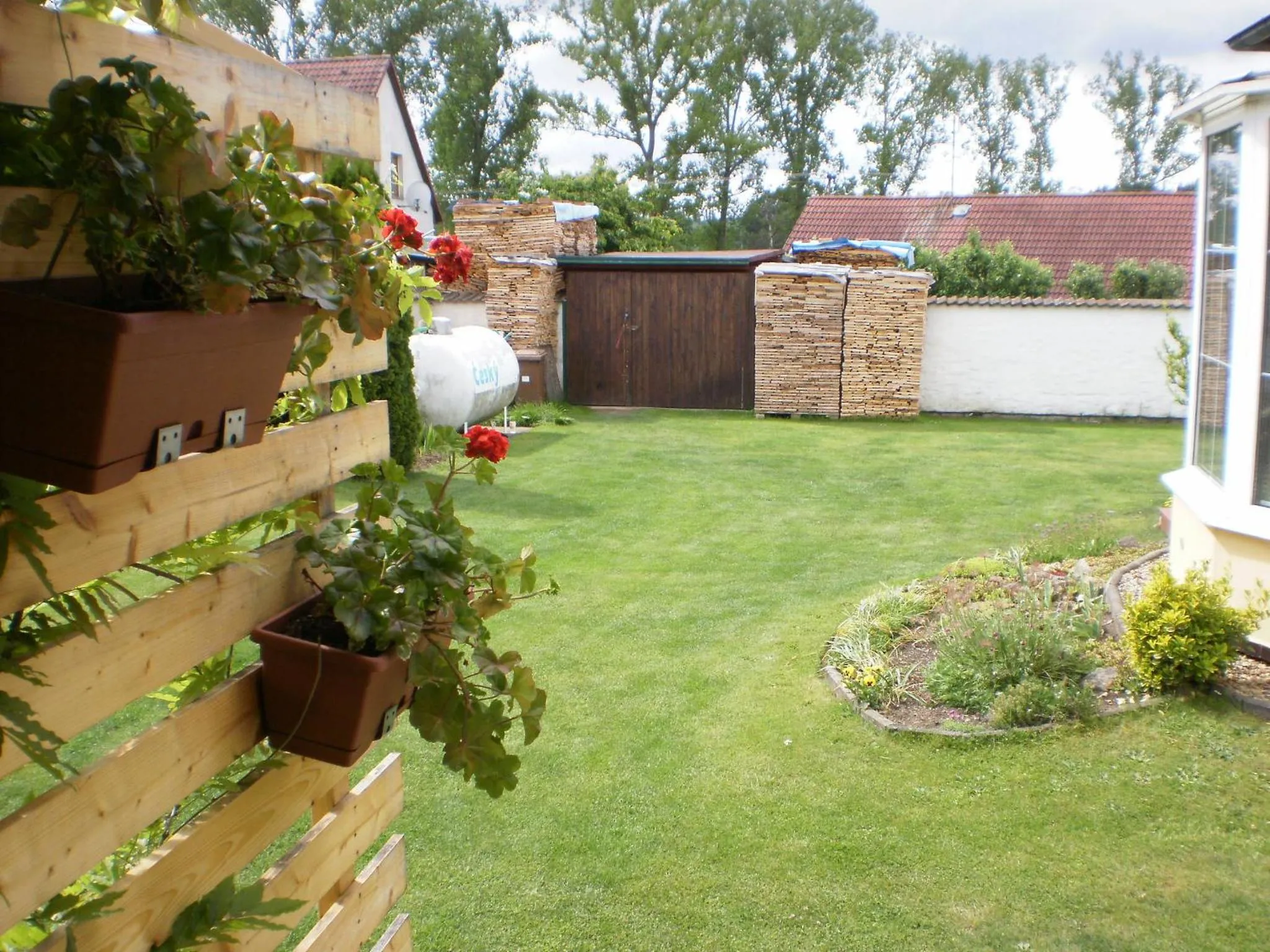 Garden view in Privat Buk 100