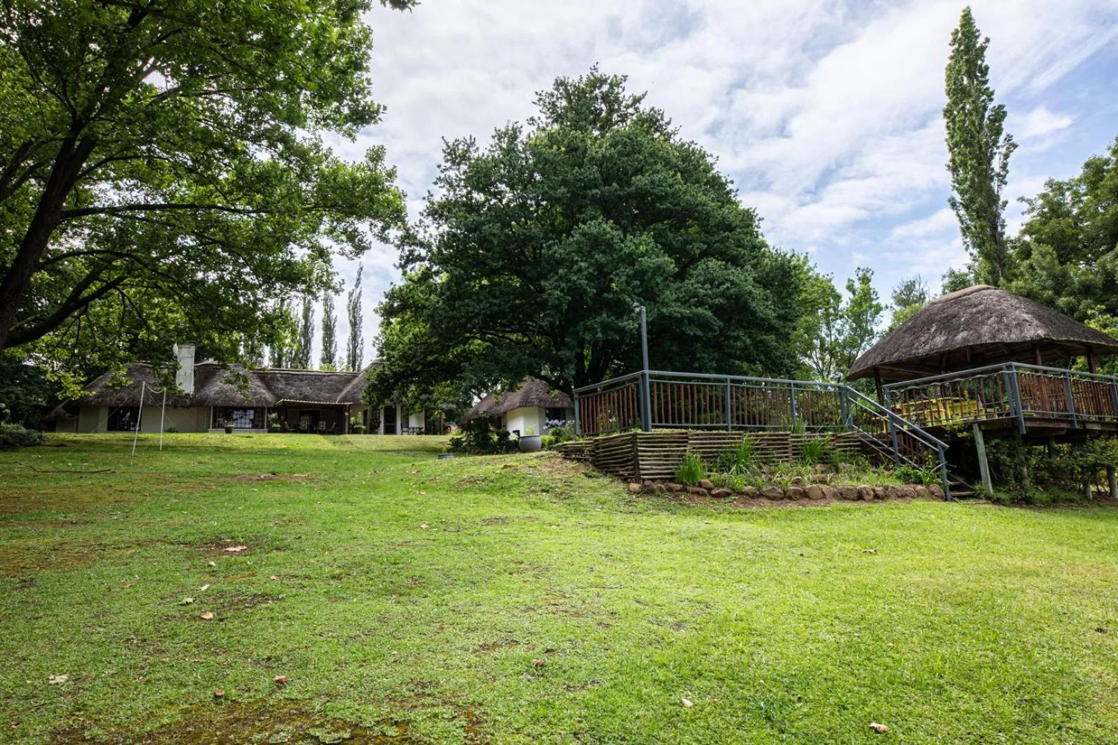 Property building in Waterford Manor