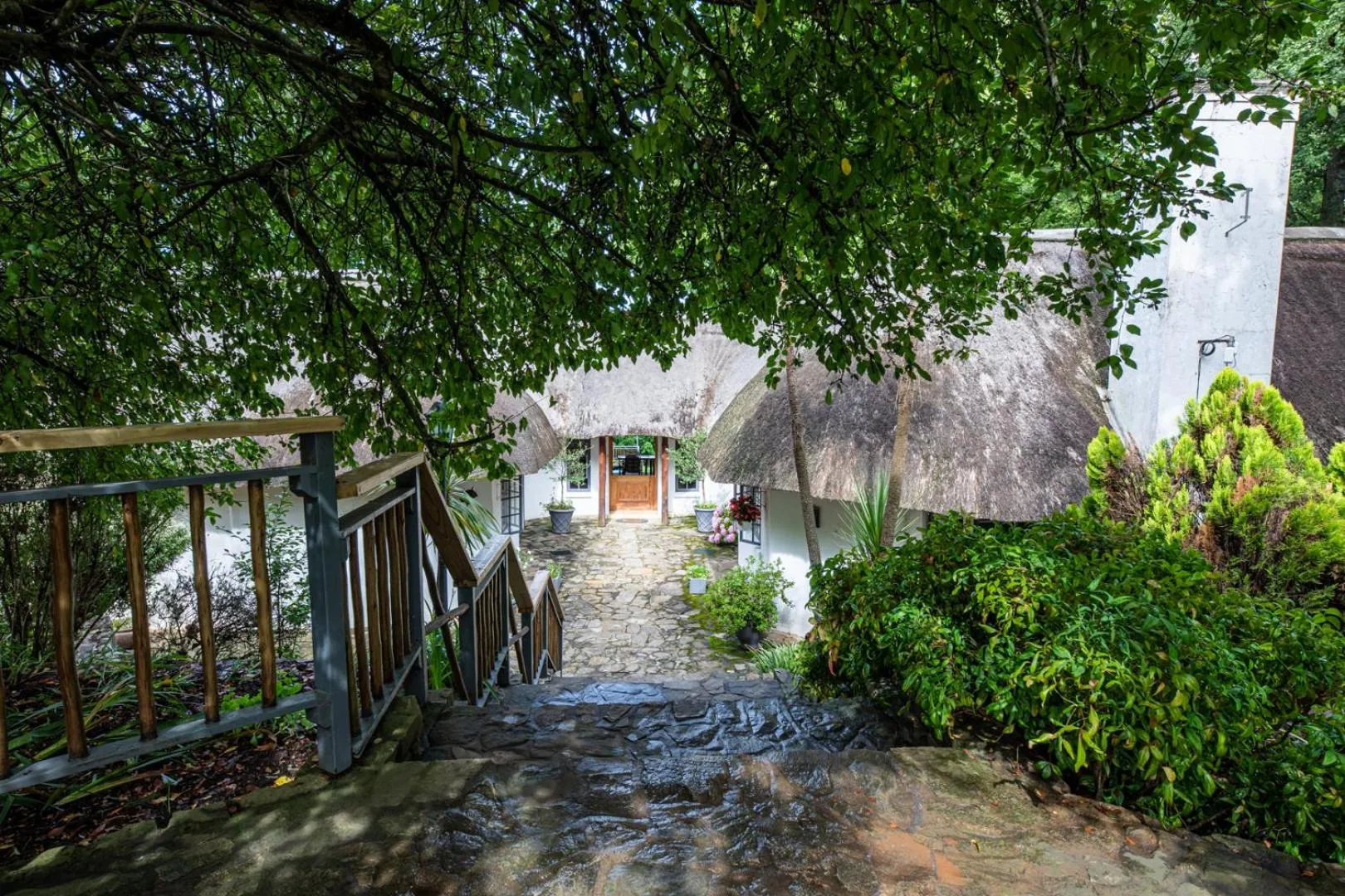 Property building in Waterford Manor