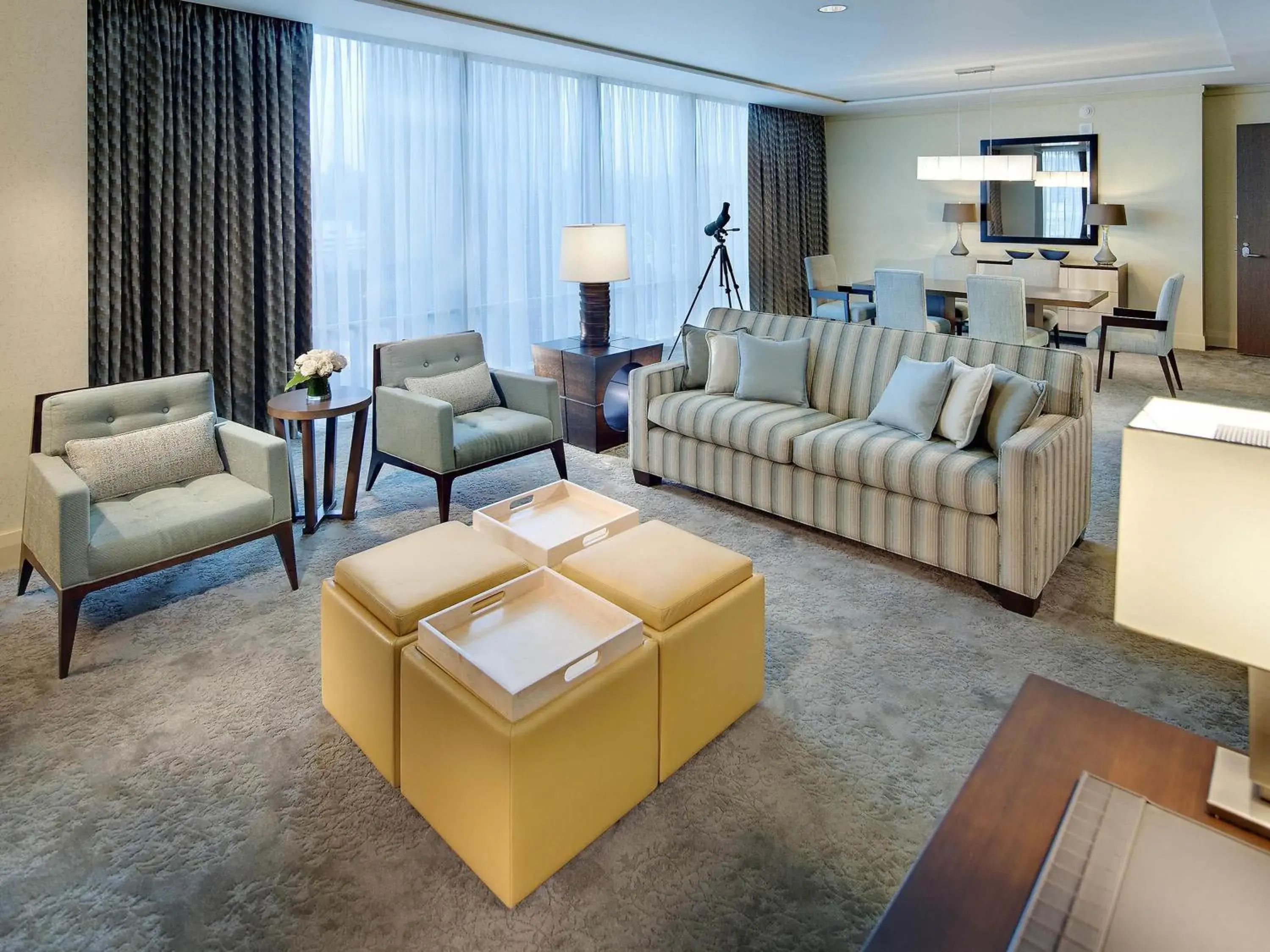 Bedroom in Fairmont Pittsburgh Bedroom in Fairmont Pittsburgh