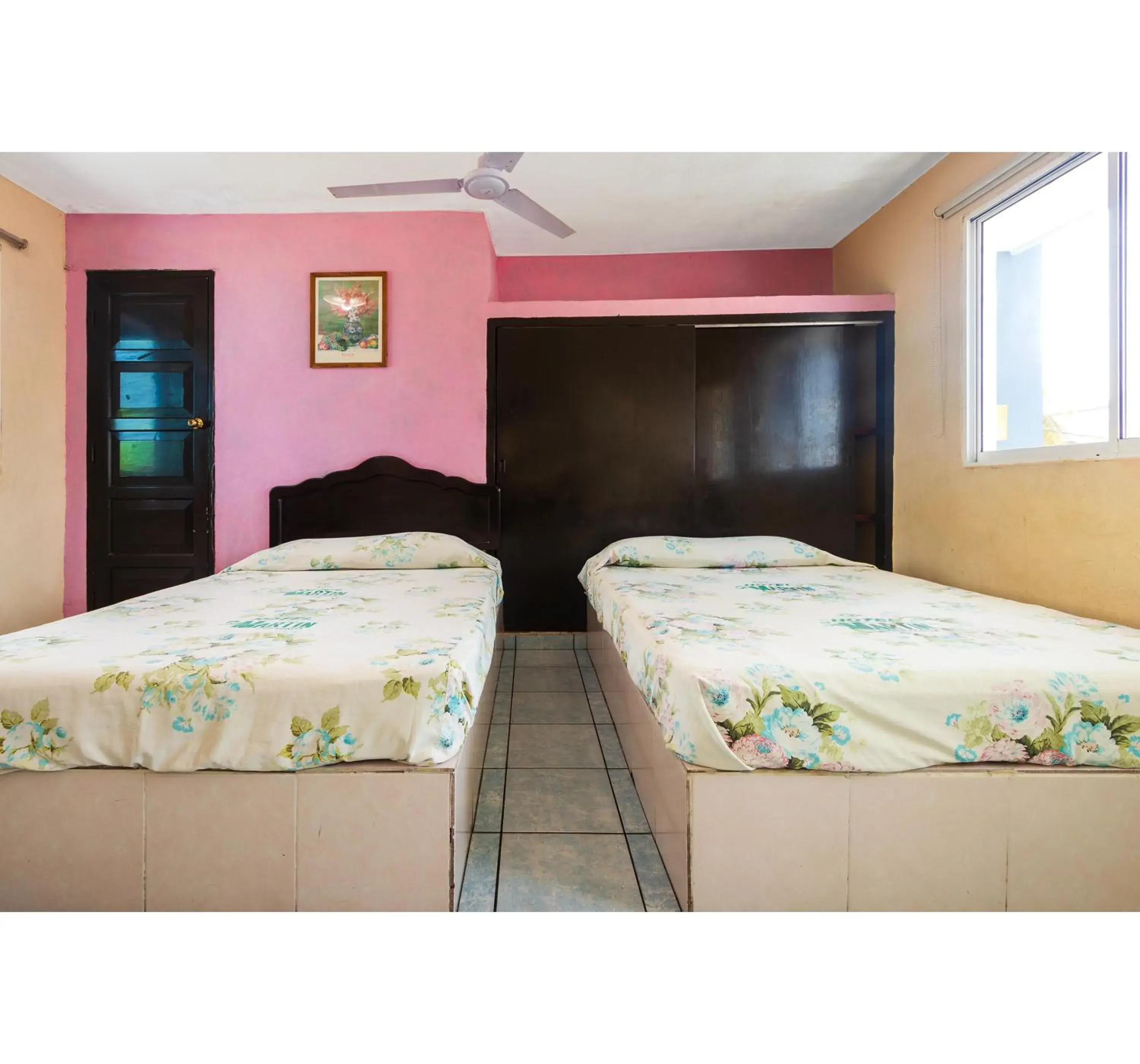 Bedroom in OYO Hotel San Martin Bedroom in OYO Hotel San Martin