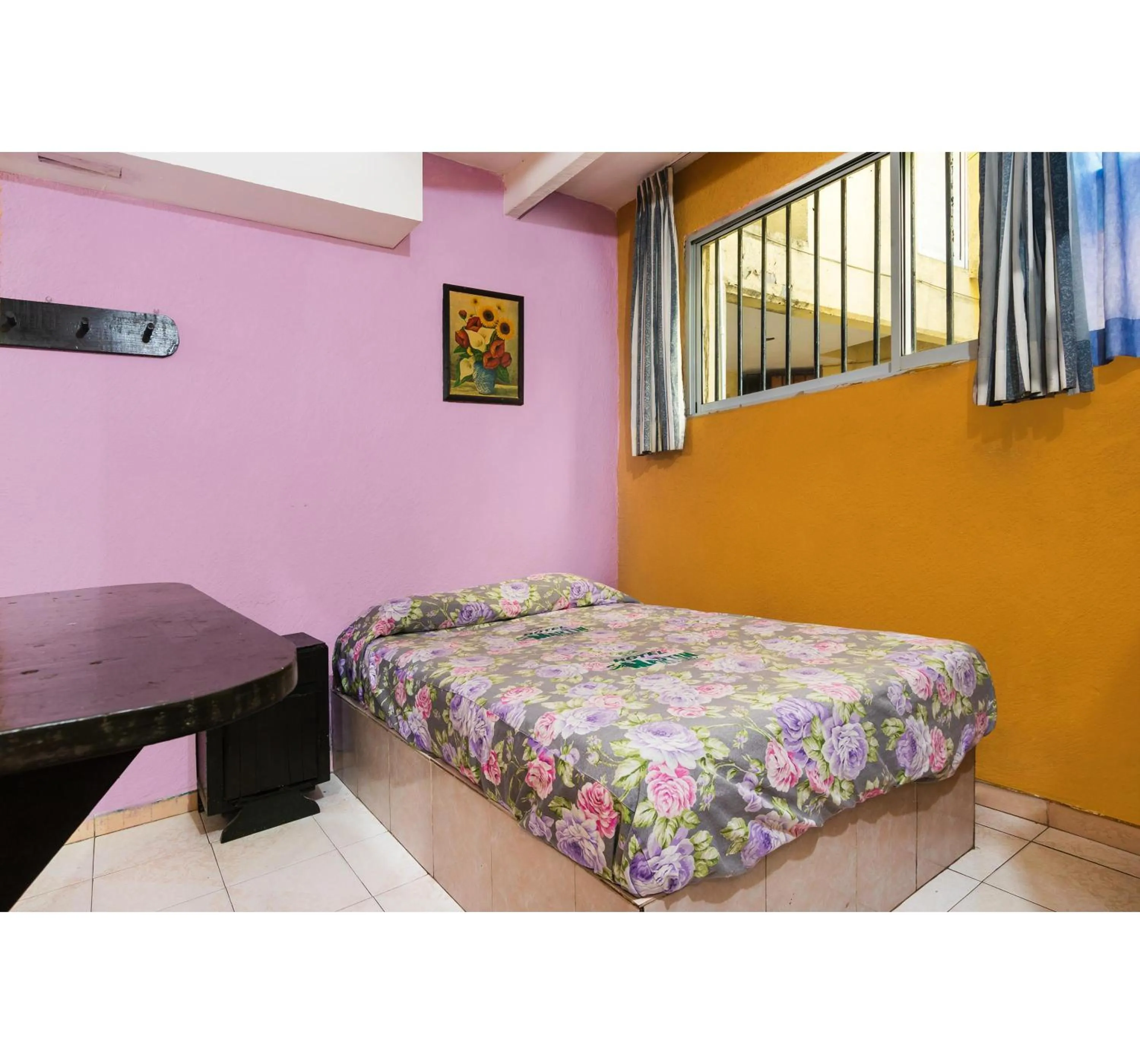 Bed in OYO Hotel San Martin