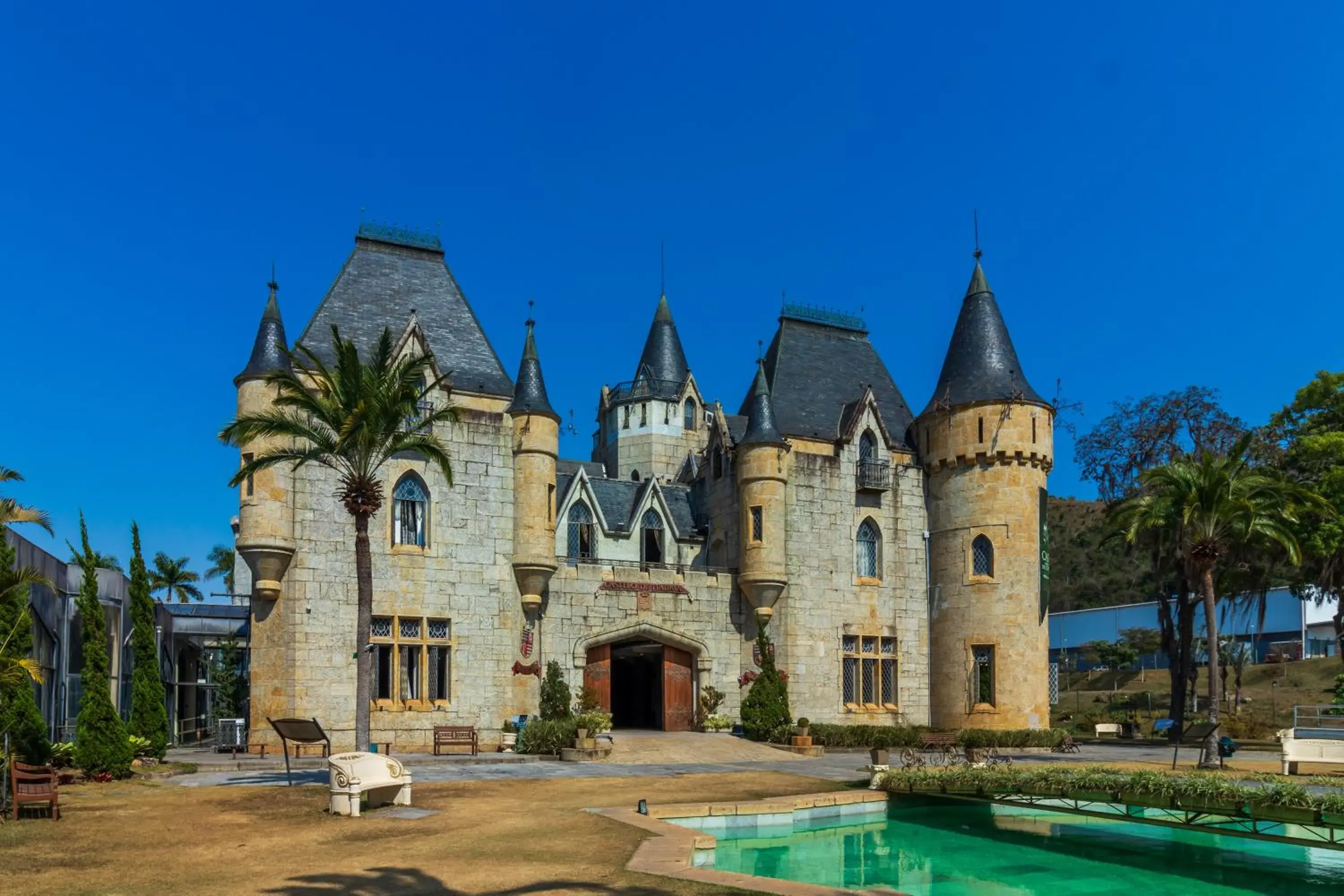 Property building in Castelo de Itaipava - Hotel, Eventos e Gastronomia Property building in Castelo de Itaipava - Hotel, Eventos e Gastronomia