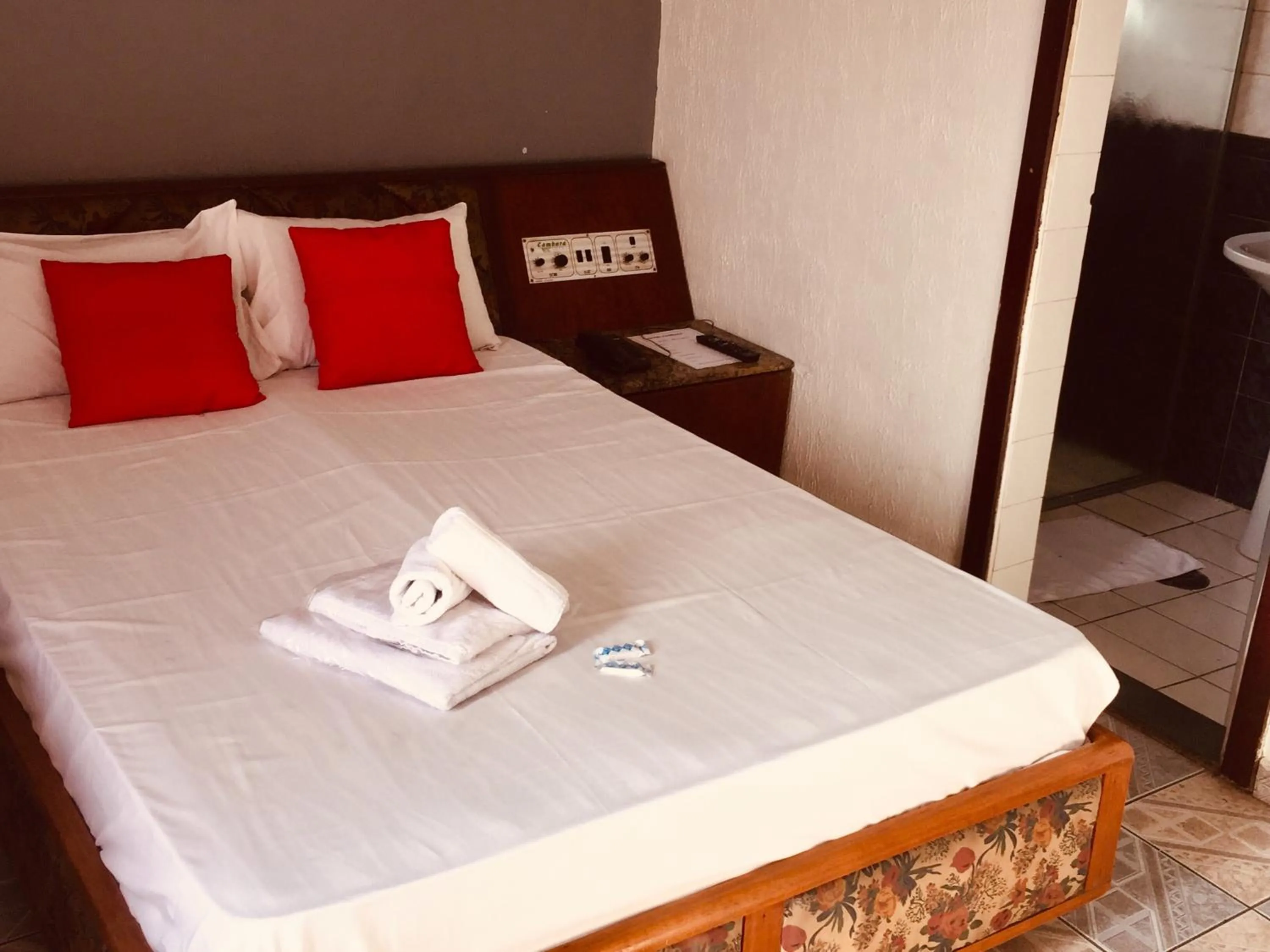 Bed in Hotel Cambará