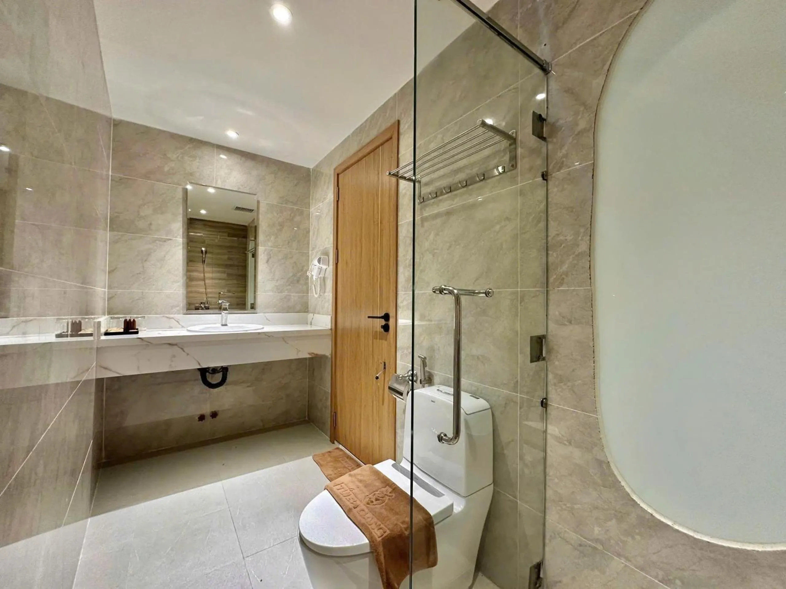 Toilet in Túi Ba Gang Central Hotel