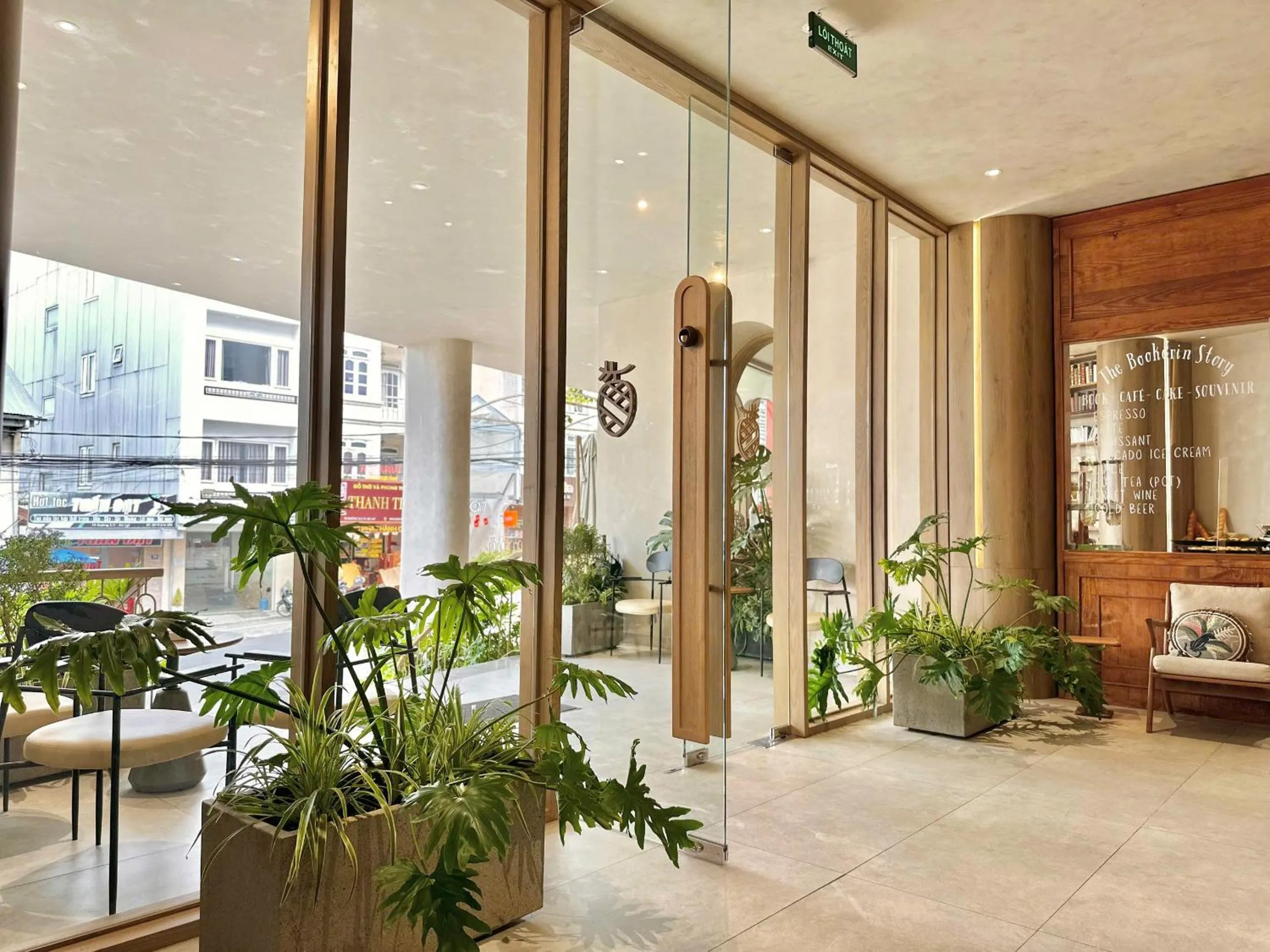 Seating area in Túi Ba Gang Central Hotel