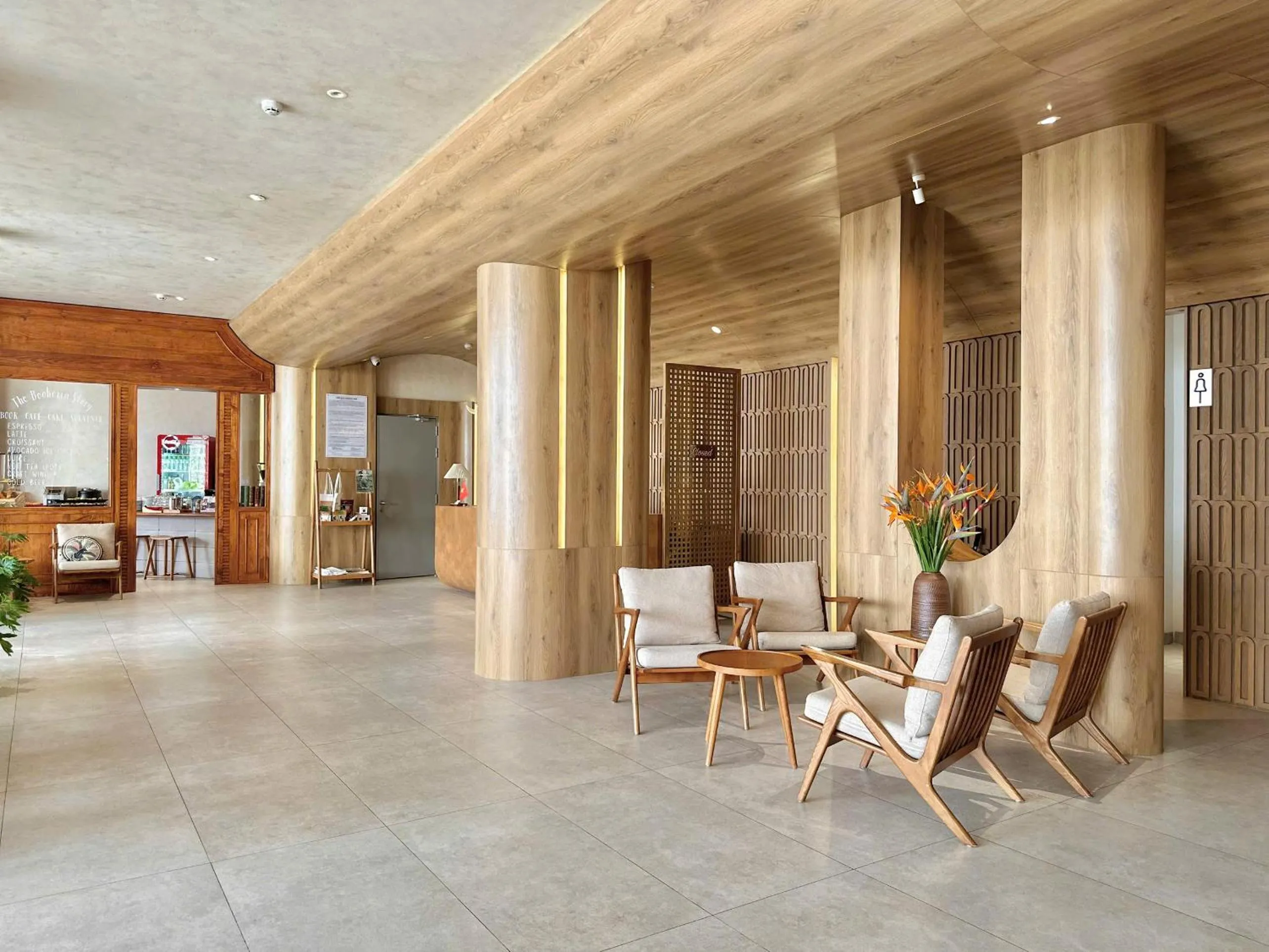 Seating area in Túi Ba Gang Central Hotel